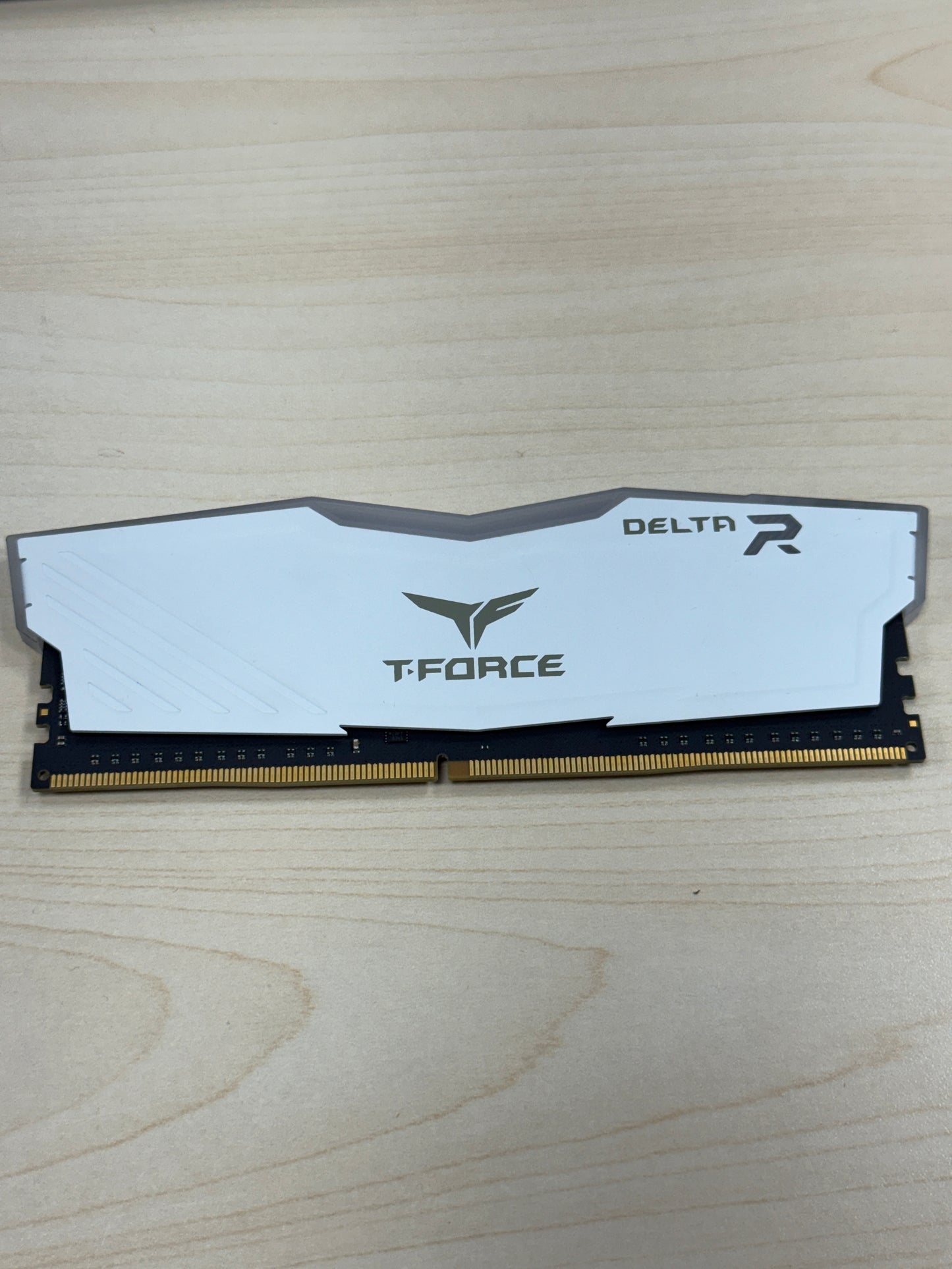 T-Force Delta R DDR4-3600 16GB DIMM White Desktop RGB RAM Kit Free Shipping