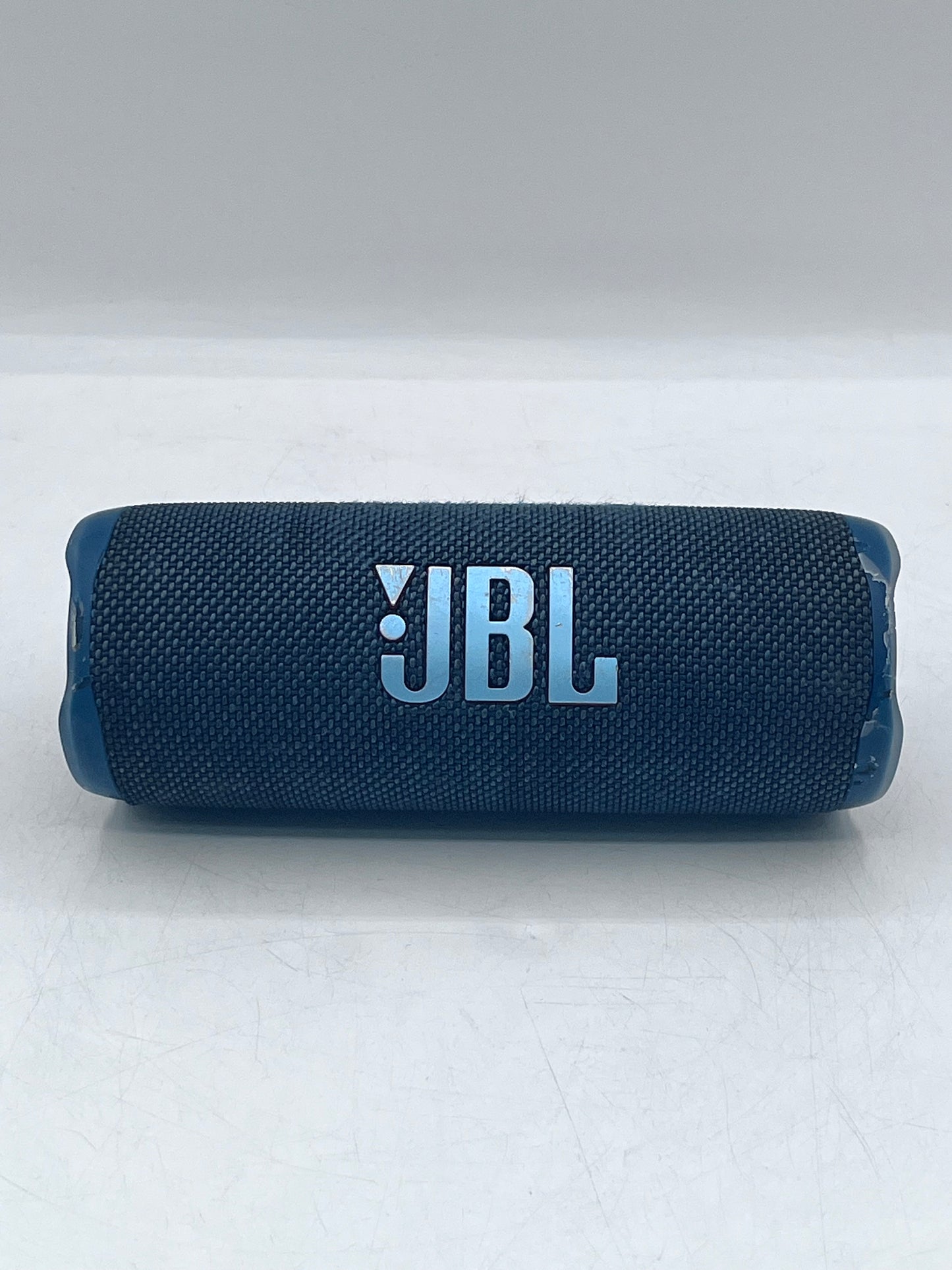 JBL Flip 6 Blue Portable Bluetooth Speaker