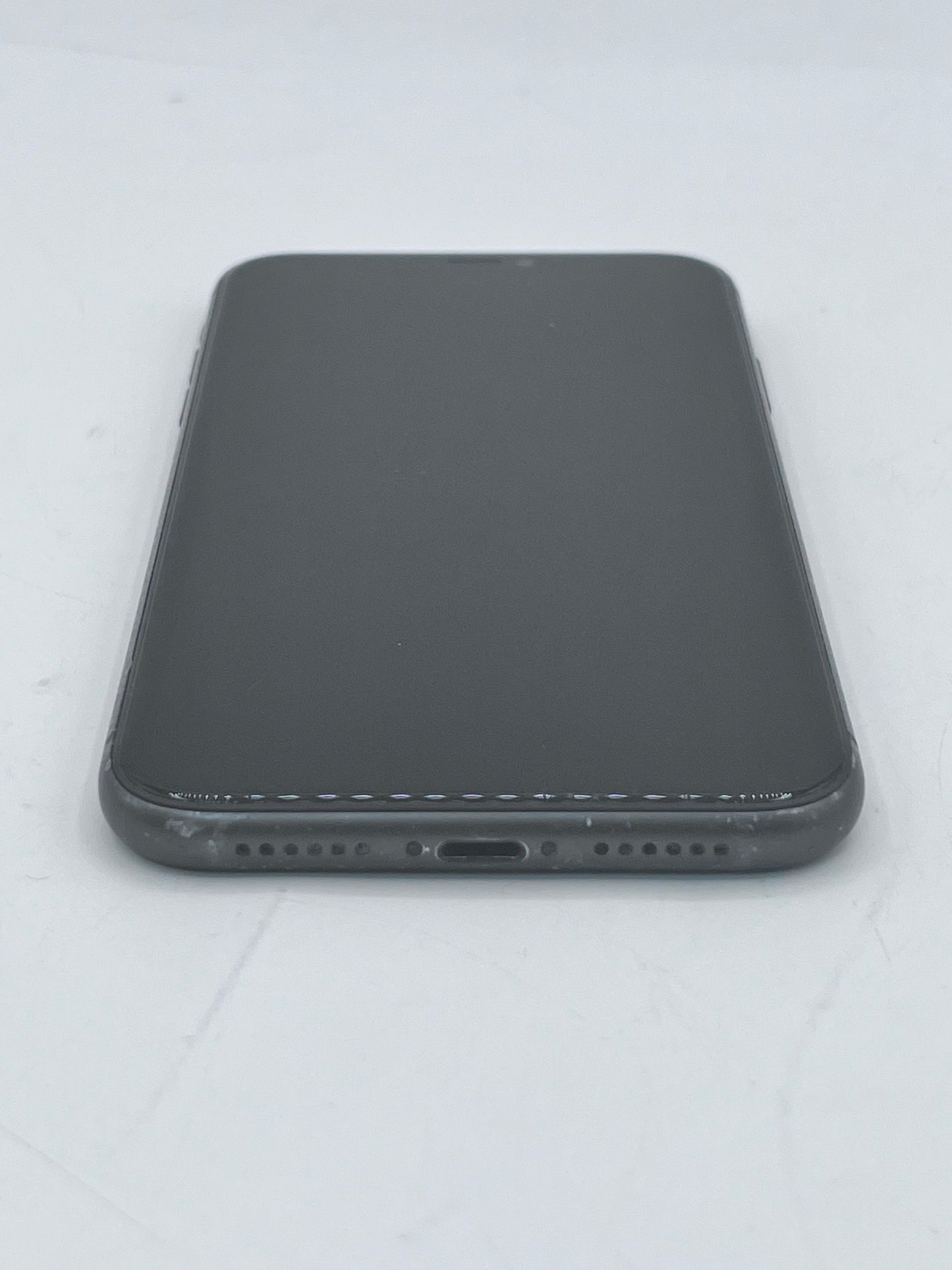 Unlocked Apple iPhone 11 A2111 MWL12LL/A 6.1 inch 256 GB - Black