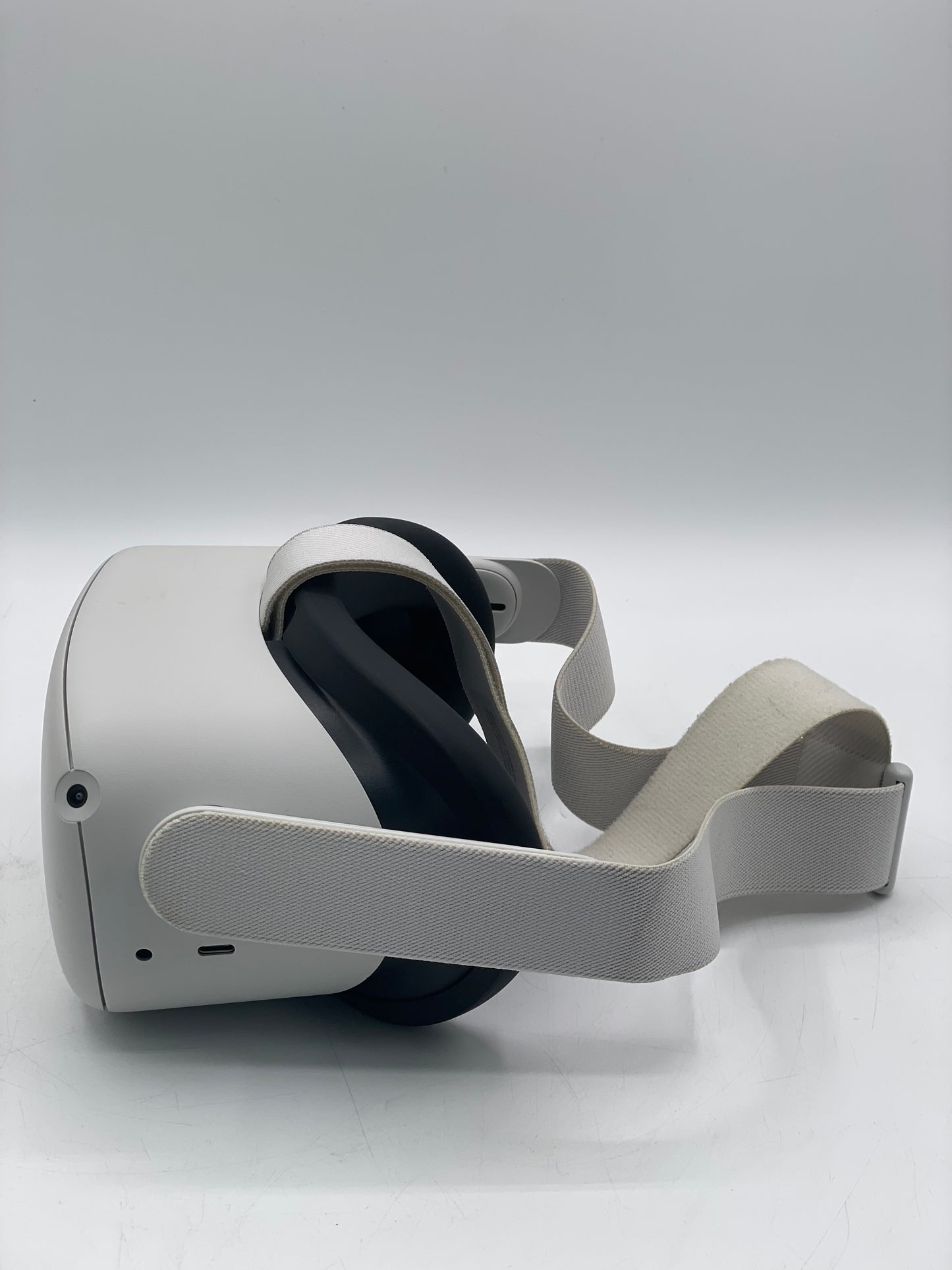 Meta Oculus Quest 2 128GB Virtual Reality Headset - White
