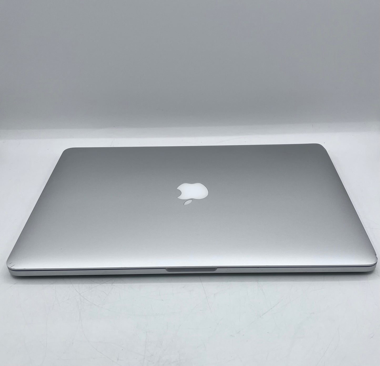Apple MacBook Pro 15" A1398 (2015) - Core i7, 16GB RAM, 512GB SSD - Silver