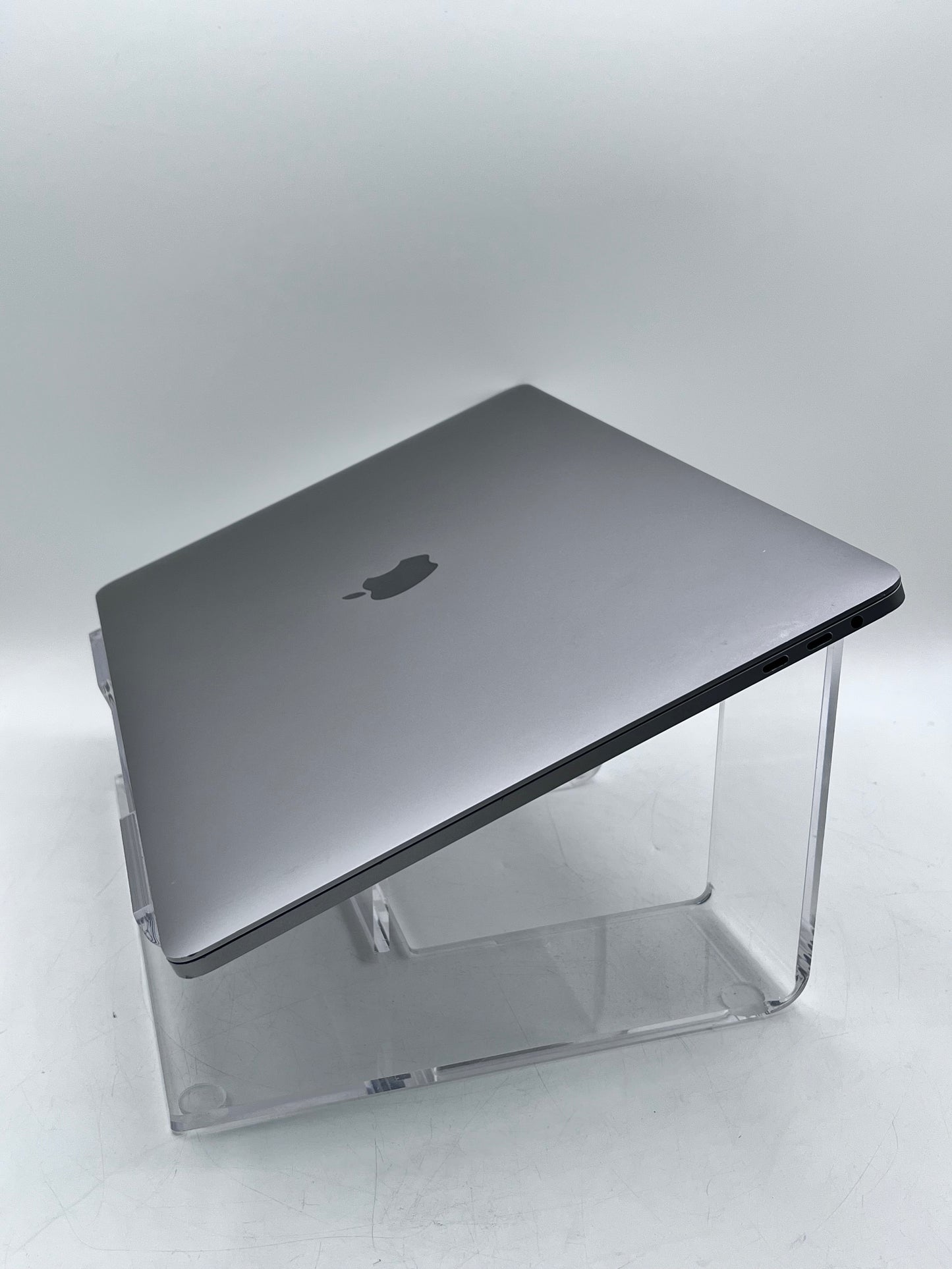 Apple MacBook Pro 15" (2018) A1990 - Broken for Parts - Space Gray
