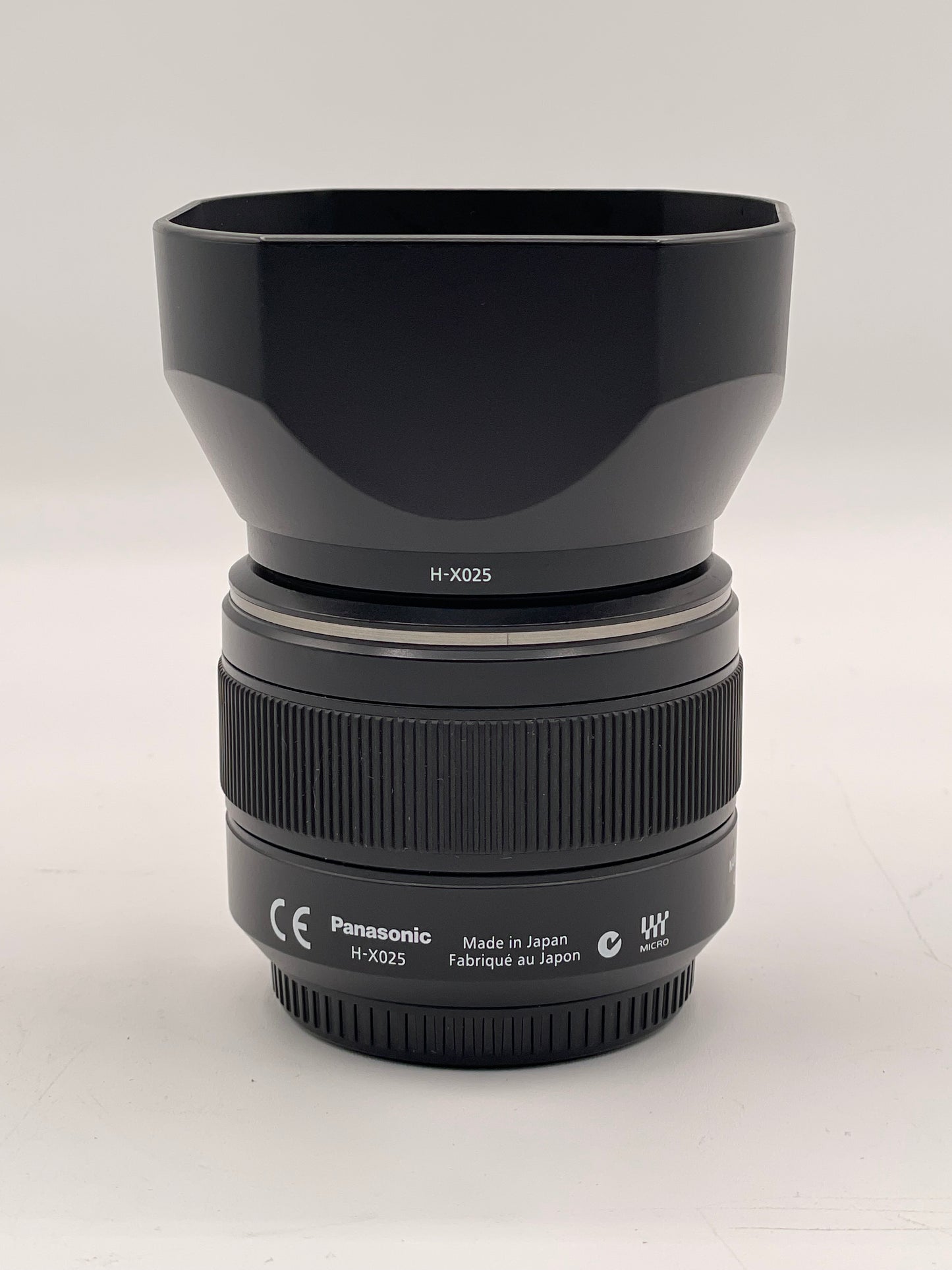 PANASONIC LEICA DG SUMMILUX 25mm/F1.4 ASPH. H-X025 - Excellent w/ Hood&Caps