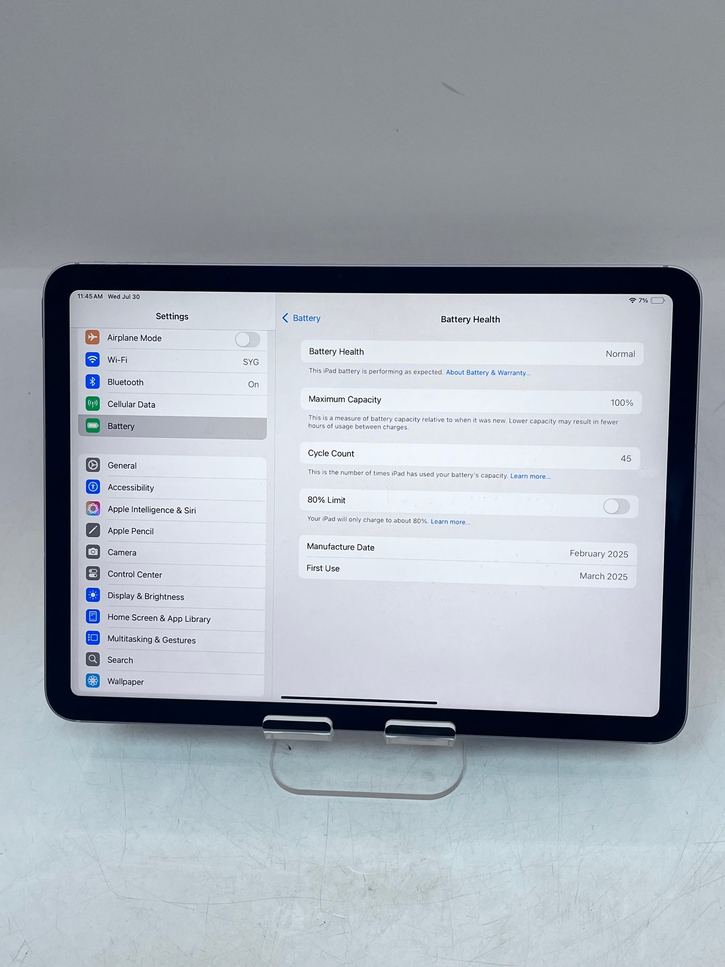 Unlocked Apple iPad Air M3 128GB A3267 MCJ44LL/A - Purple