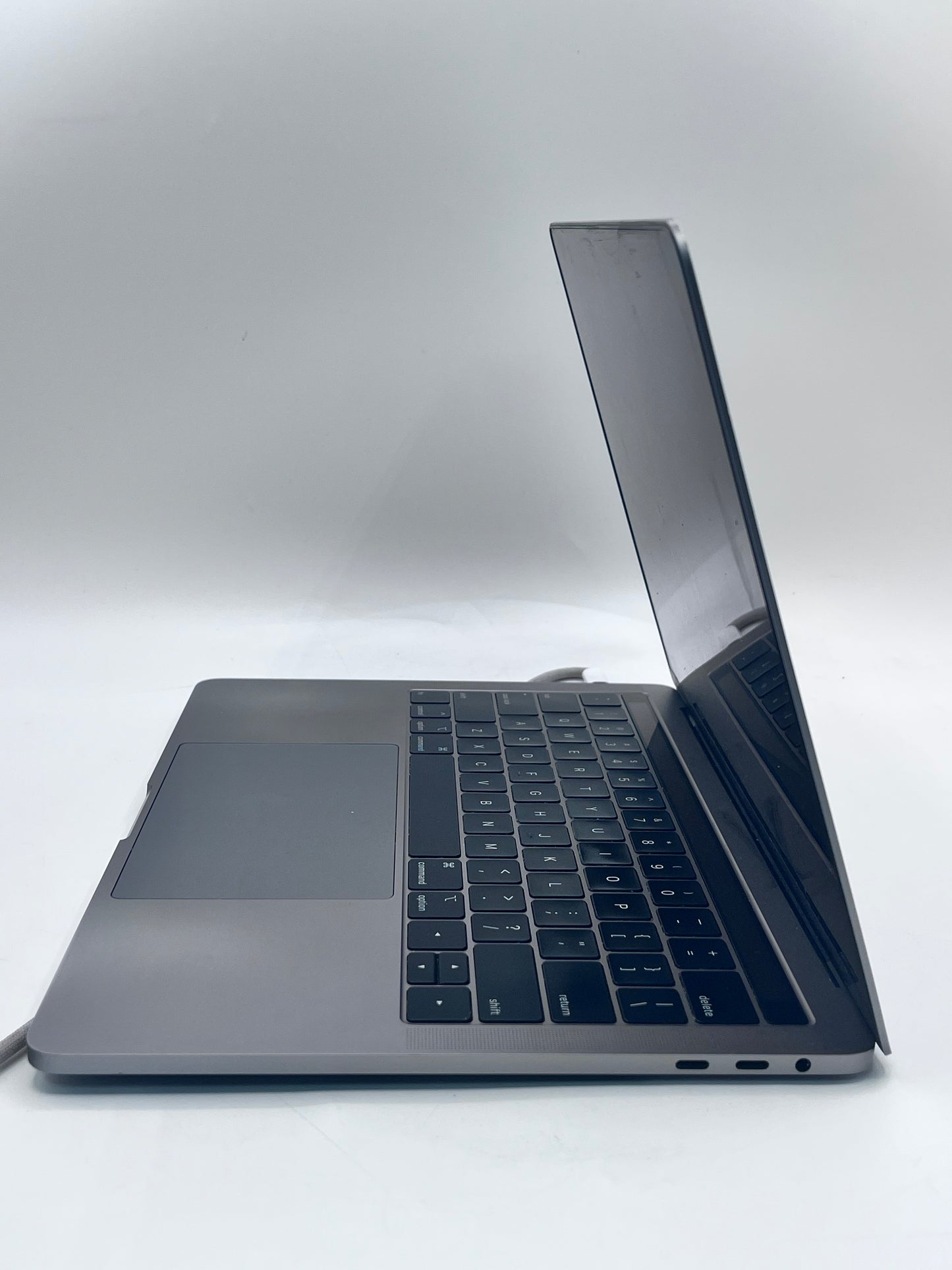 Apple MacBook Pro 13" A1989 128GB 8GB 2018 - Space Gray