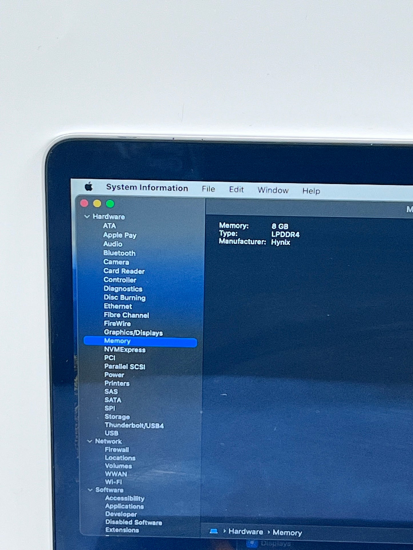 2020Apple MacBook Air 13.3" 8C M1 7C GPU 8GB 256GB A2337 REMOTELY MANAGED