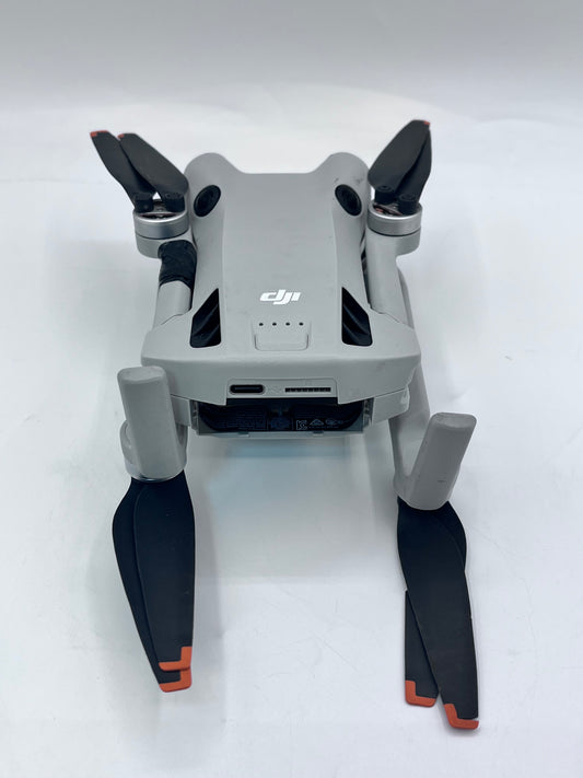 DJI Mini 4 Pro Drone - Space Gray READ