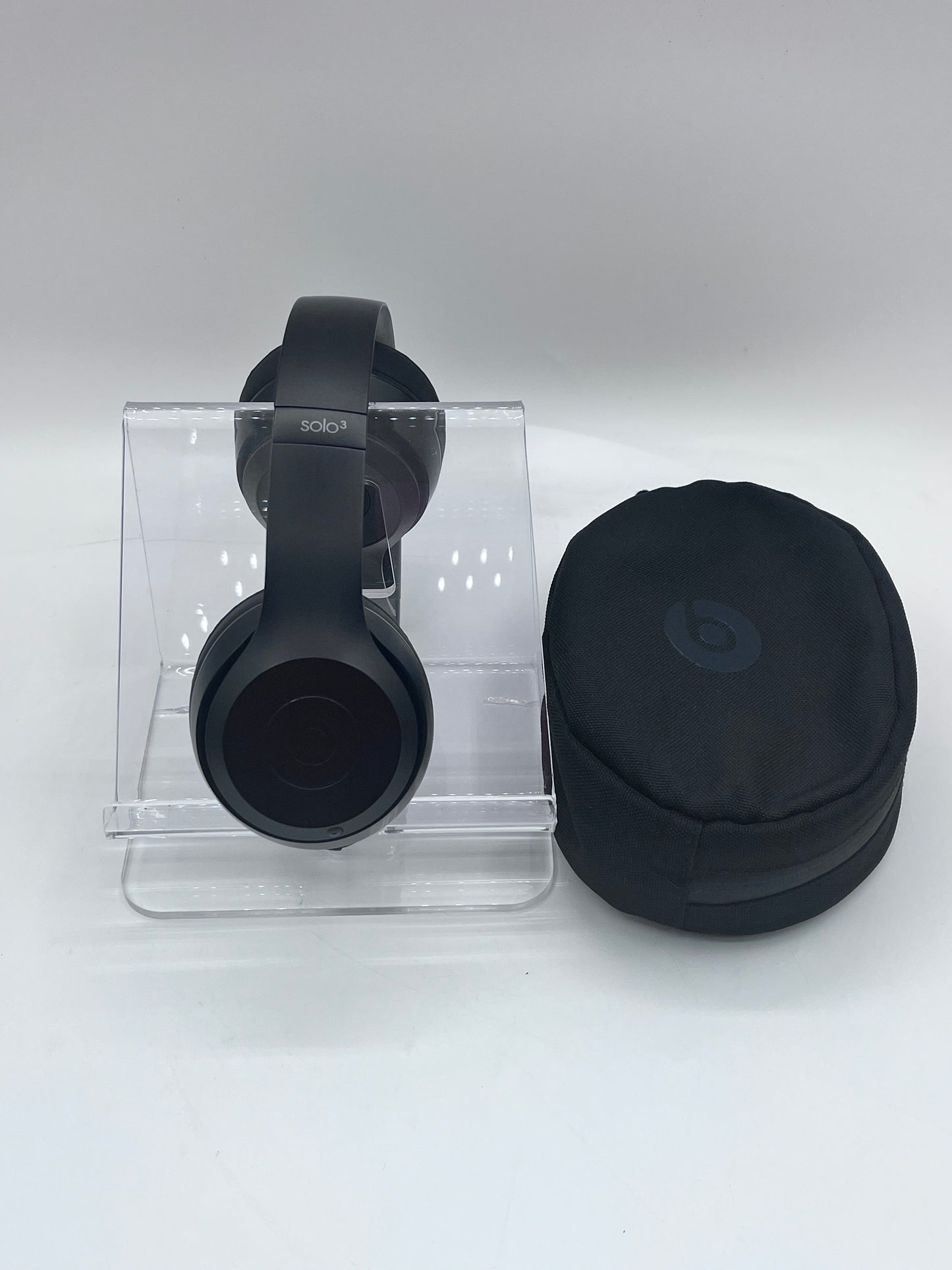 Beats by Dr. Dre Beats Solo 3 Wireless Bluetooth Headphones Matte Black