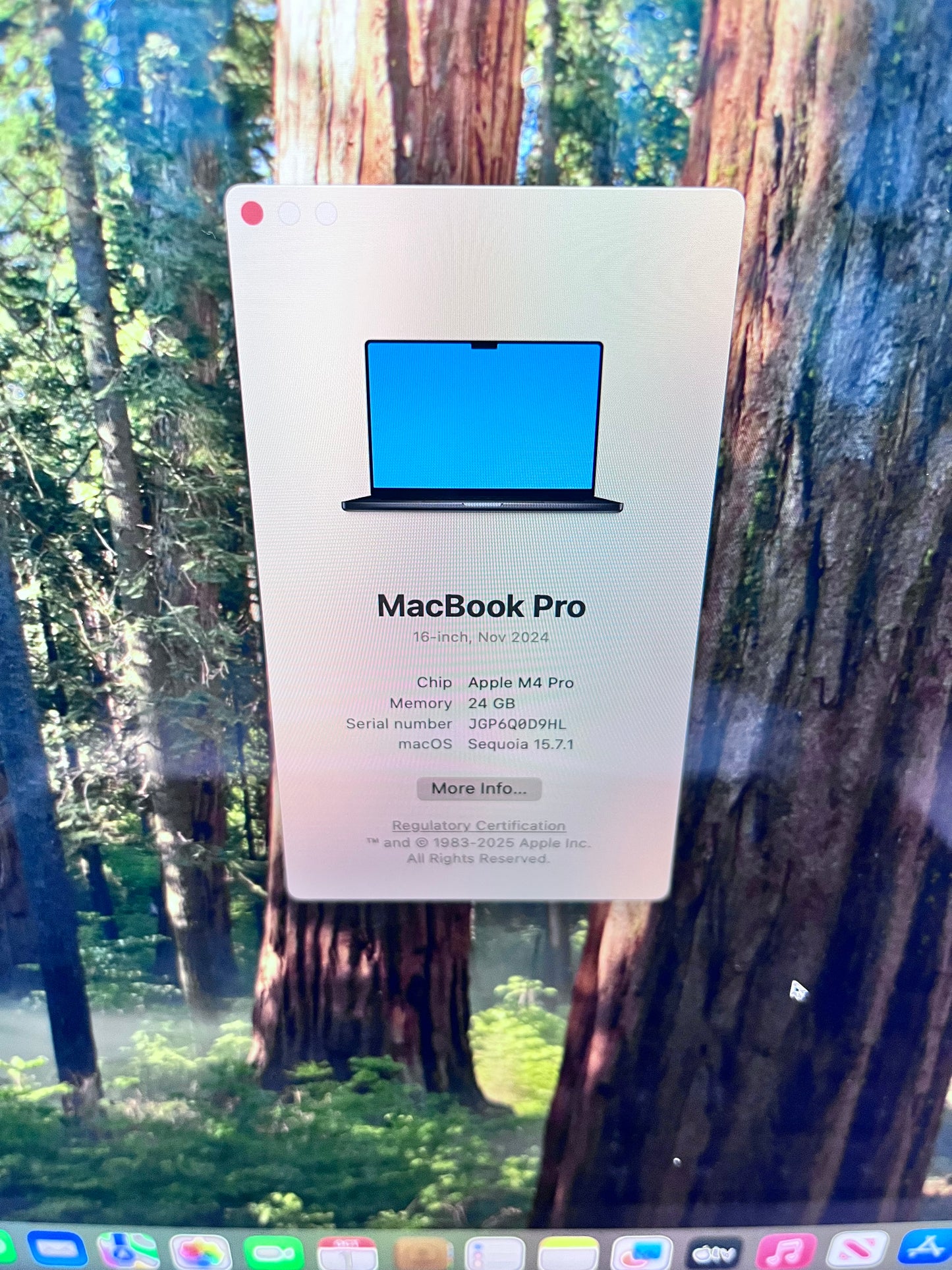 Apple MacBook Pro 16" M4 Pro 24GB 512GB A3403 MX2X3LL/A LOW CYCLE COUNT - Space Gray