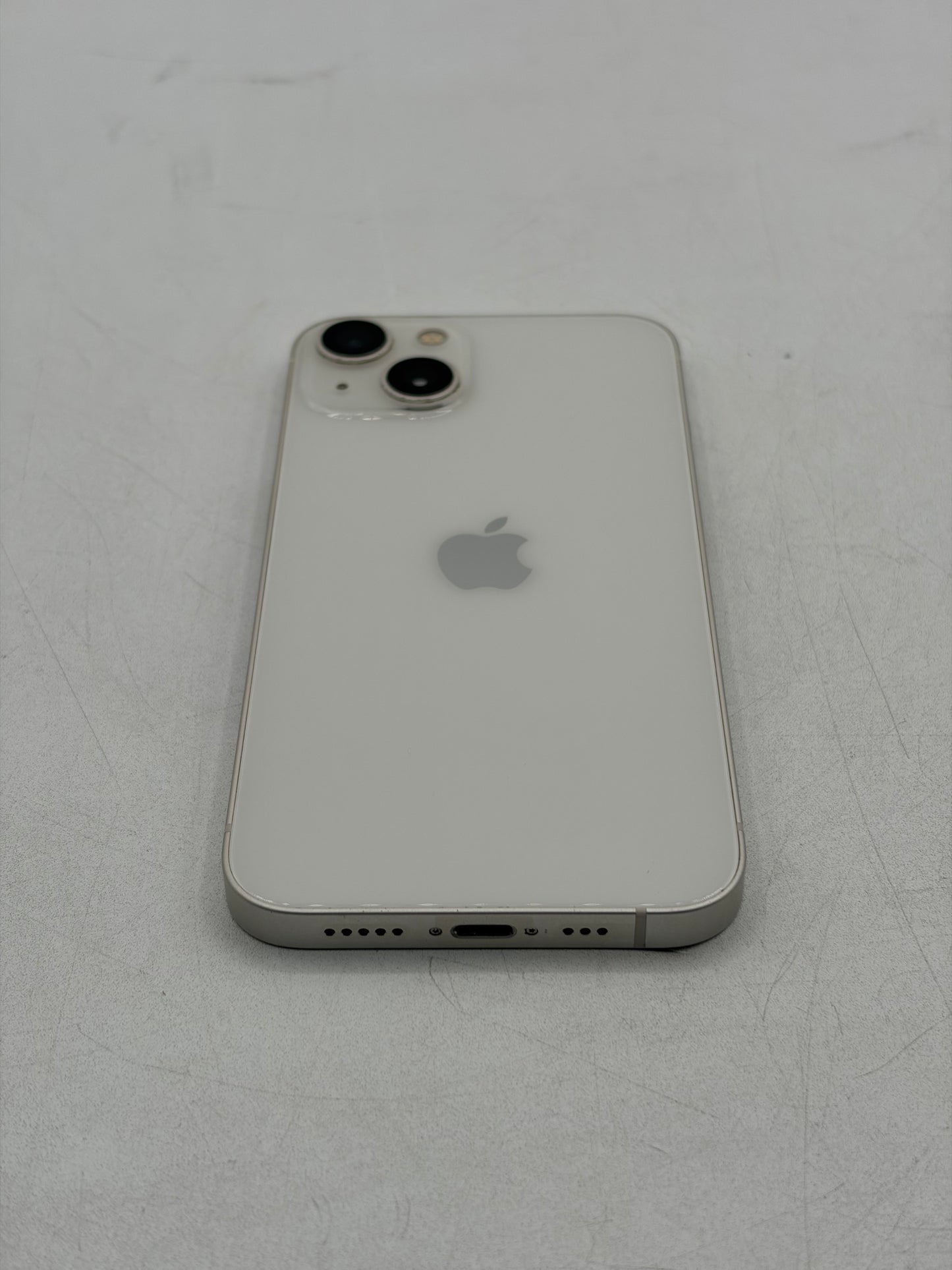 Unlocked Apple iPhone 13 128GB White A2482 MLA43LL/A Service Battery