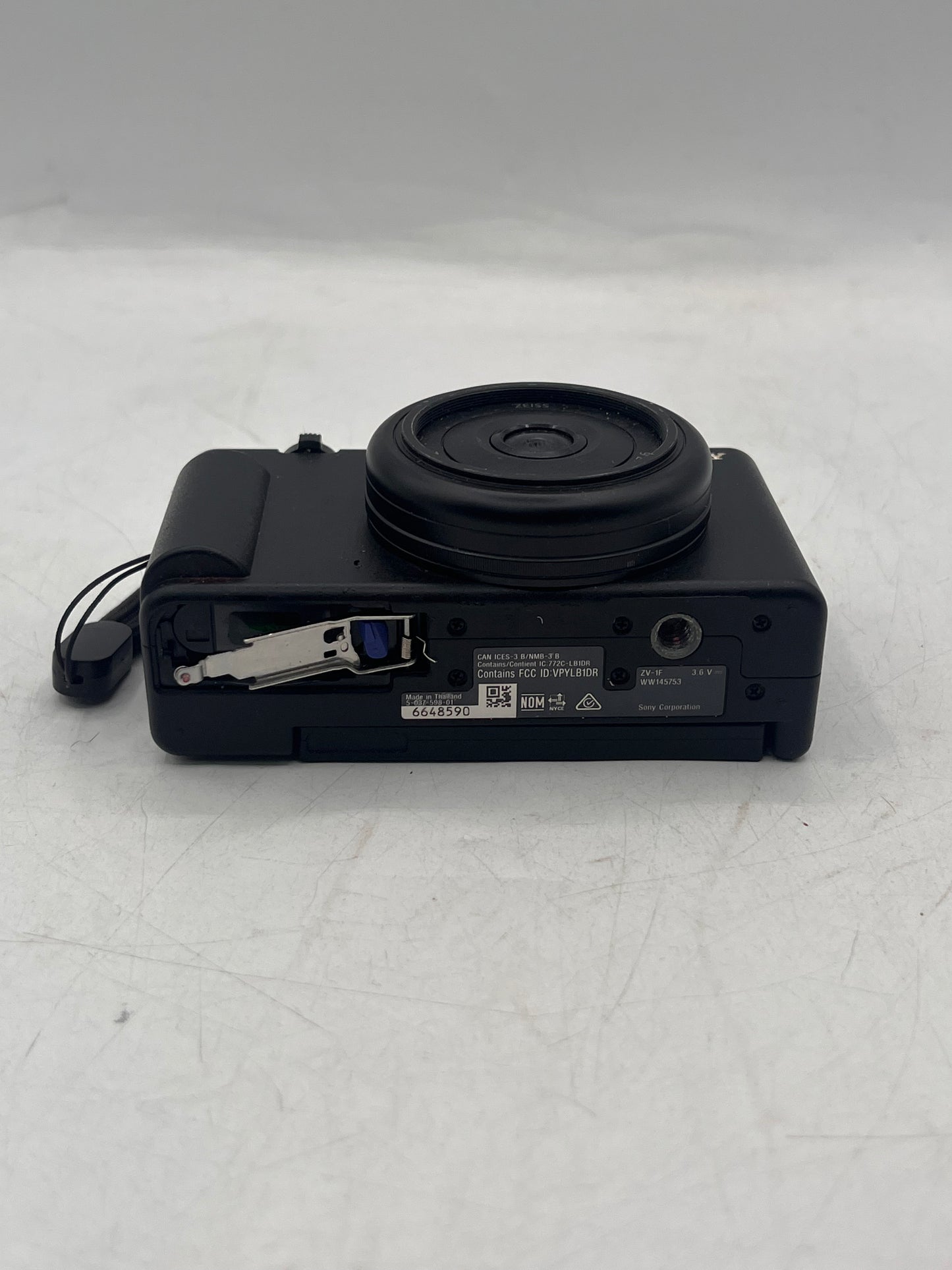 Sony ZV-1F 20.1MP Vlogging Camera Black READ Free Shipping