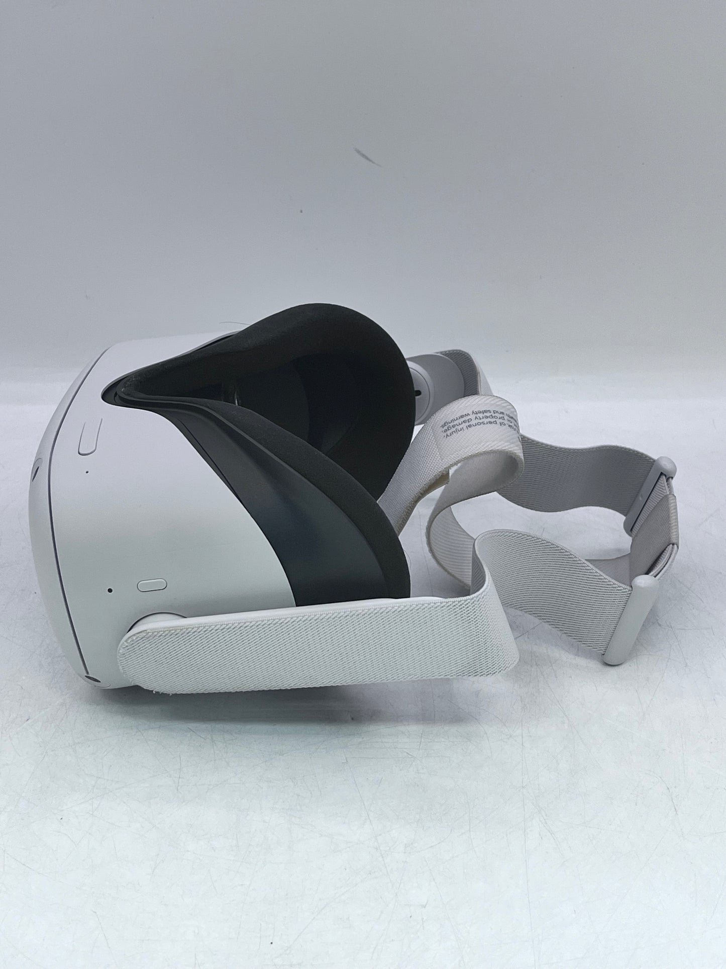 Oculus Meta Quest 2 VR Headset 64GB - White