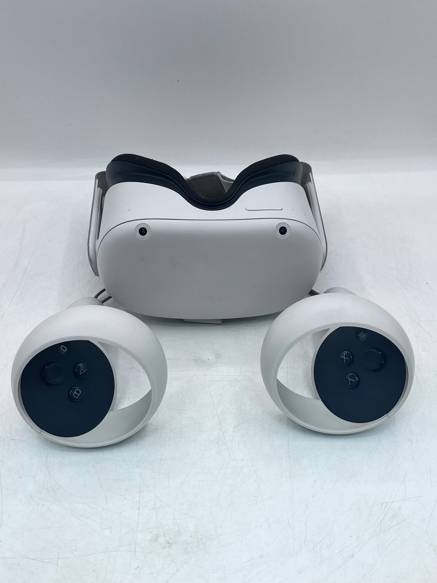 Oculus Quest 2 128GB Virtual Reality Headset KW49CM