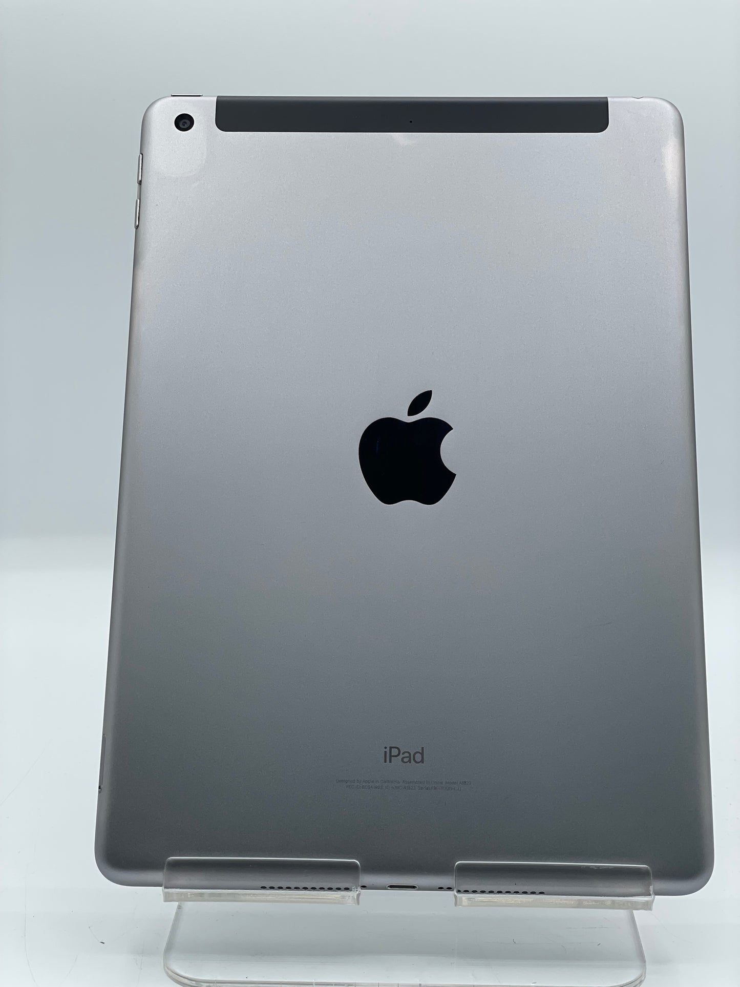 Unlocked Apple iPad 5th Gen A1823 Black 32GB A1823 MP1M2LL/A