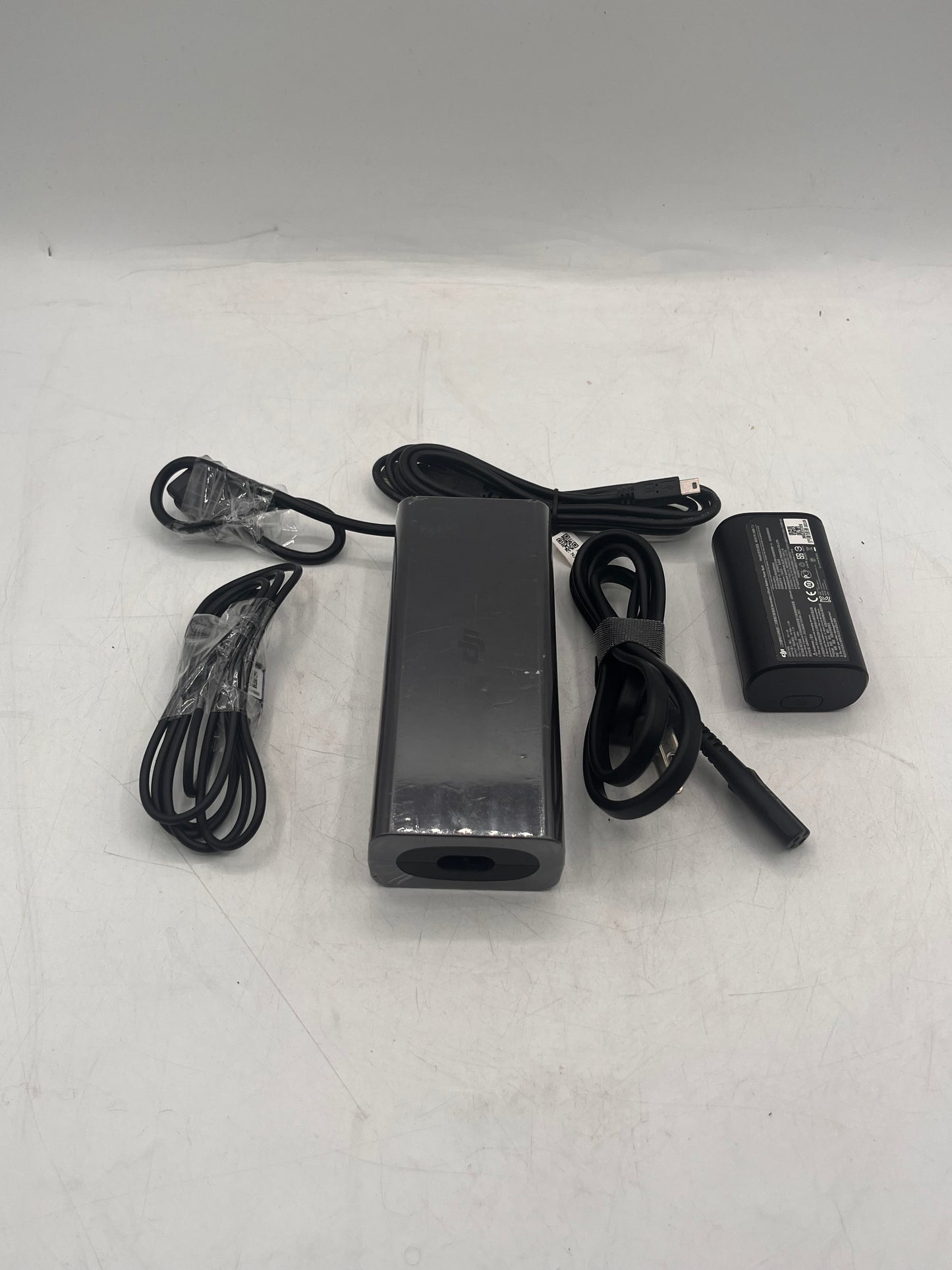 DJI FPV Combo Camera Drone Ready to Fly with Controller, Fly More Kit CP.FP.00000001.01
