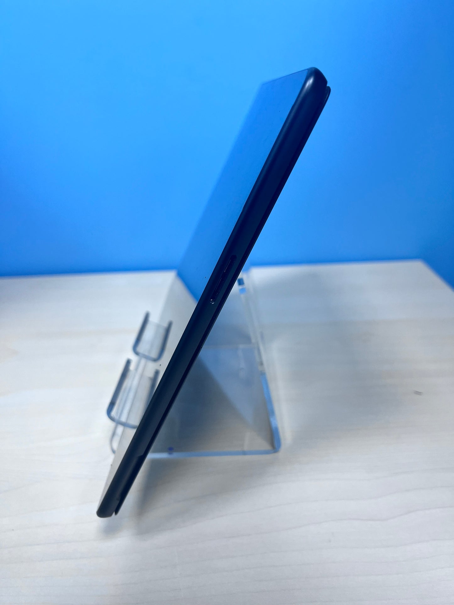 Microsoft Surface Pro 9 Intel Iris Xe Graphics Intel Core i5-1235U 8GB 256GB 1991 Space Black