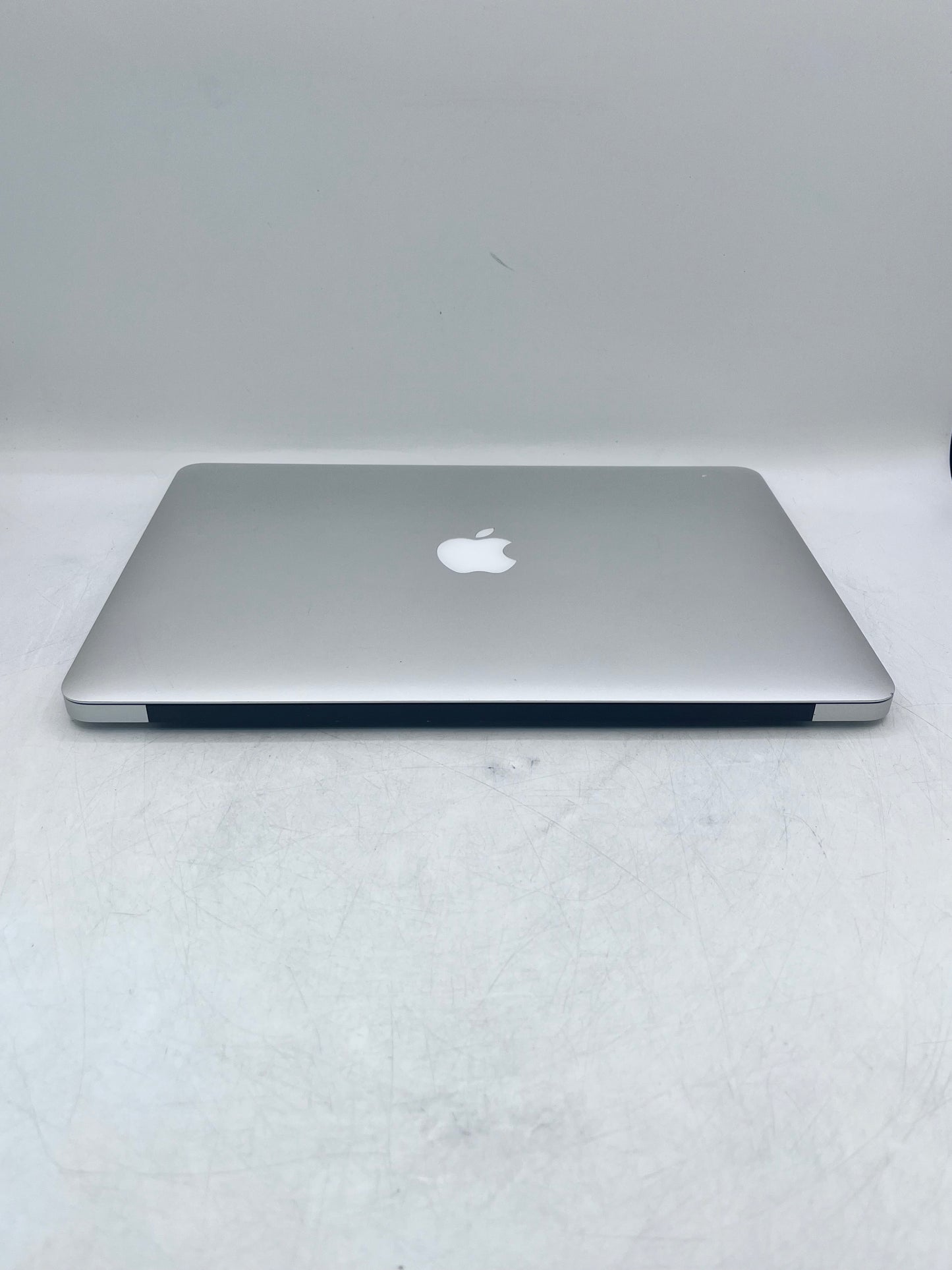 Apple Macbook Air 13" A1466 2013  Core i5-4250U 1.30GHz 4GB 128GB  - Silver