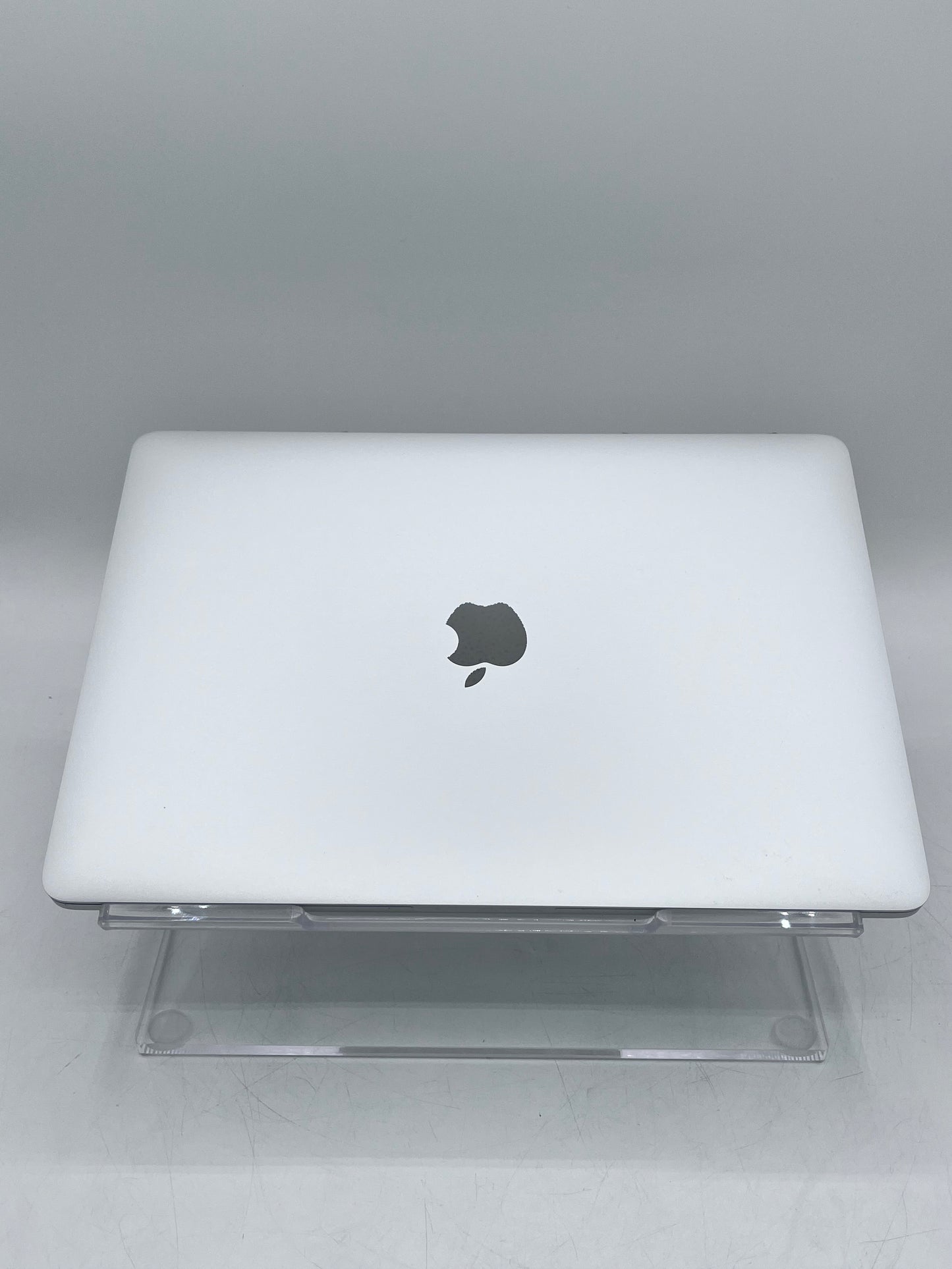 Apple MacBook Pro 2019 A2159 13in Core i5 1.4 GHz 8GB RAM 256GB SSD MXK62LL/A Excellent Condition