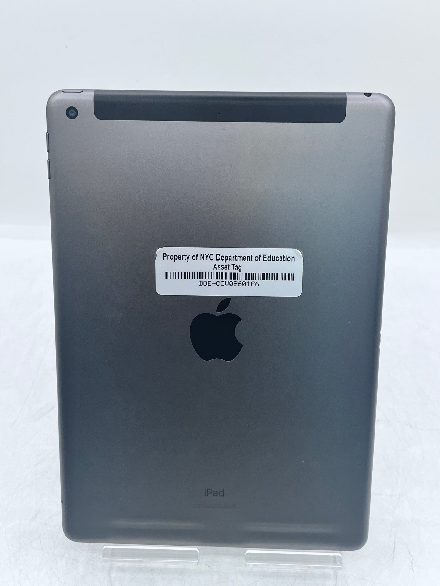 Unlocked Apple iPad 7th Gen A2200 MW6W2LL/A 128GB Wi-Fi -  Space Gray READ