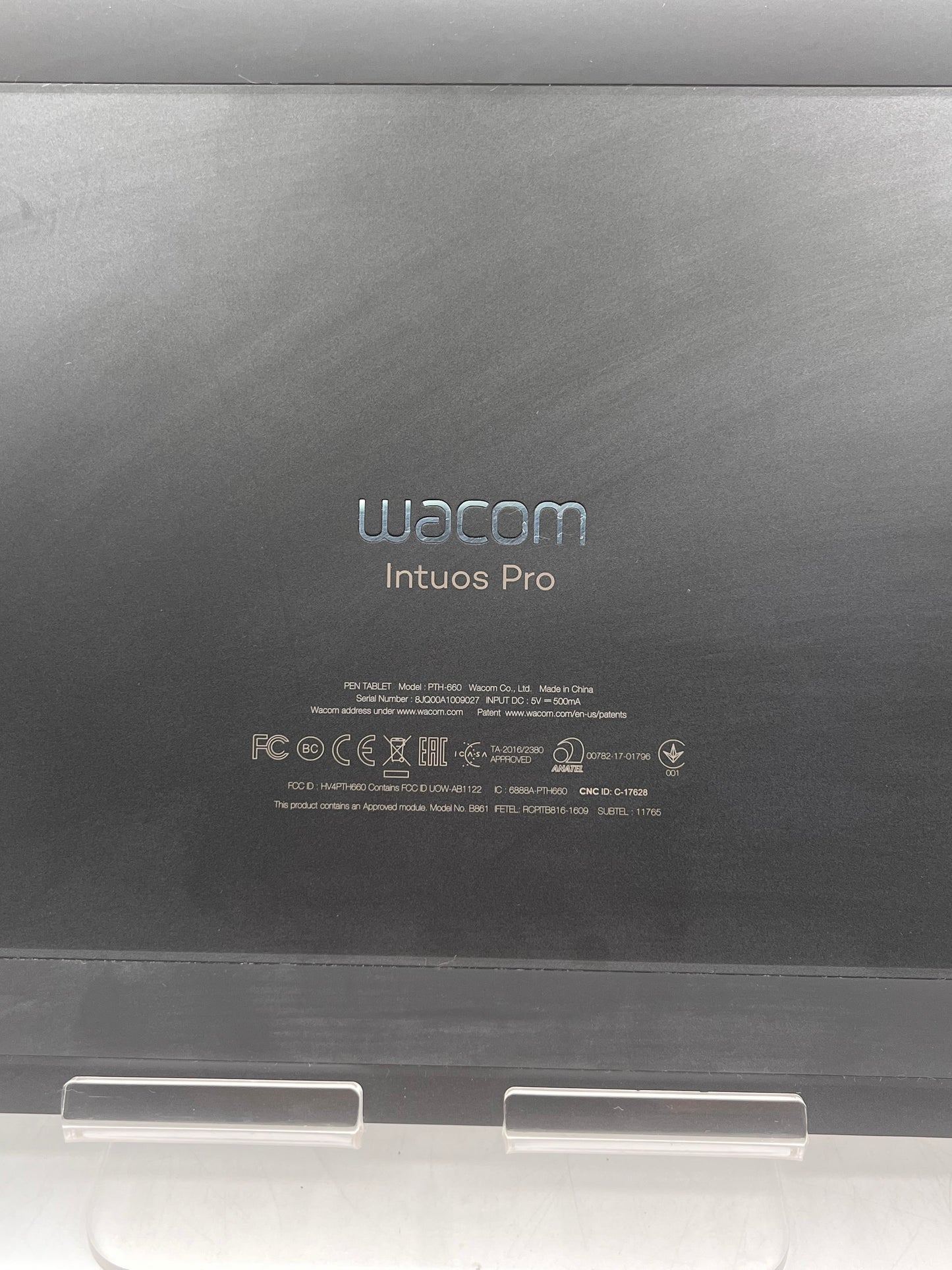 Wacom PTH660 Intuos Pro Medium Graphic Tablet with Pen and USB Cable