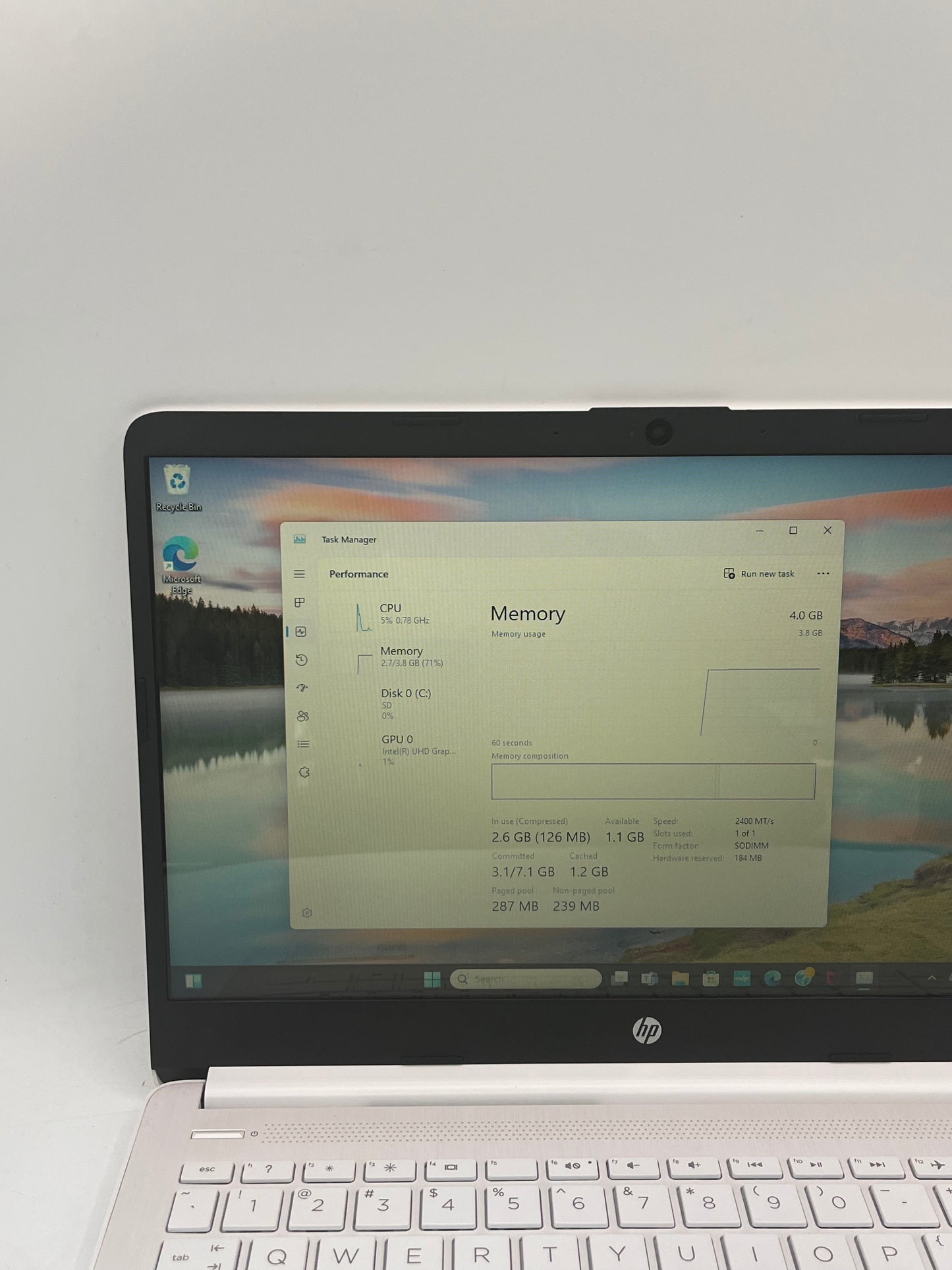 HP 14-DQ0052DX  Laptop Intel Celeron 4GB 64GB White