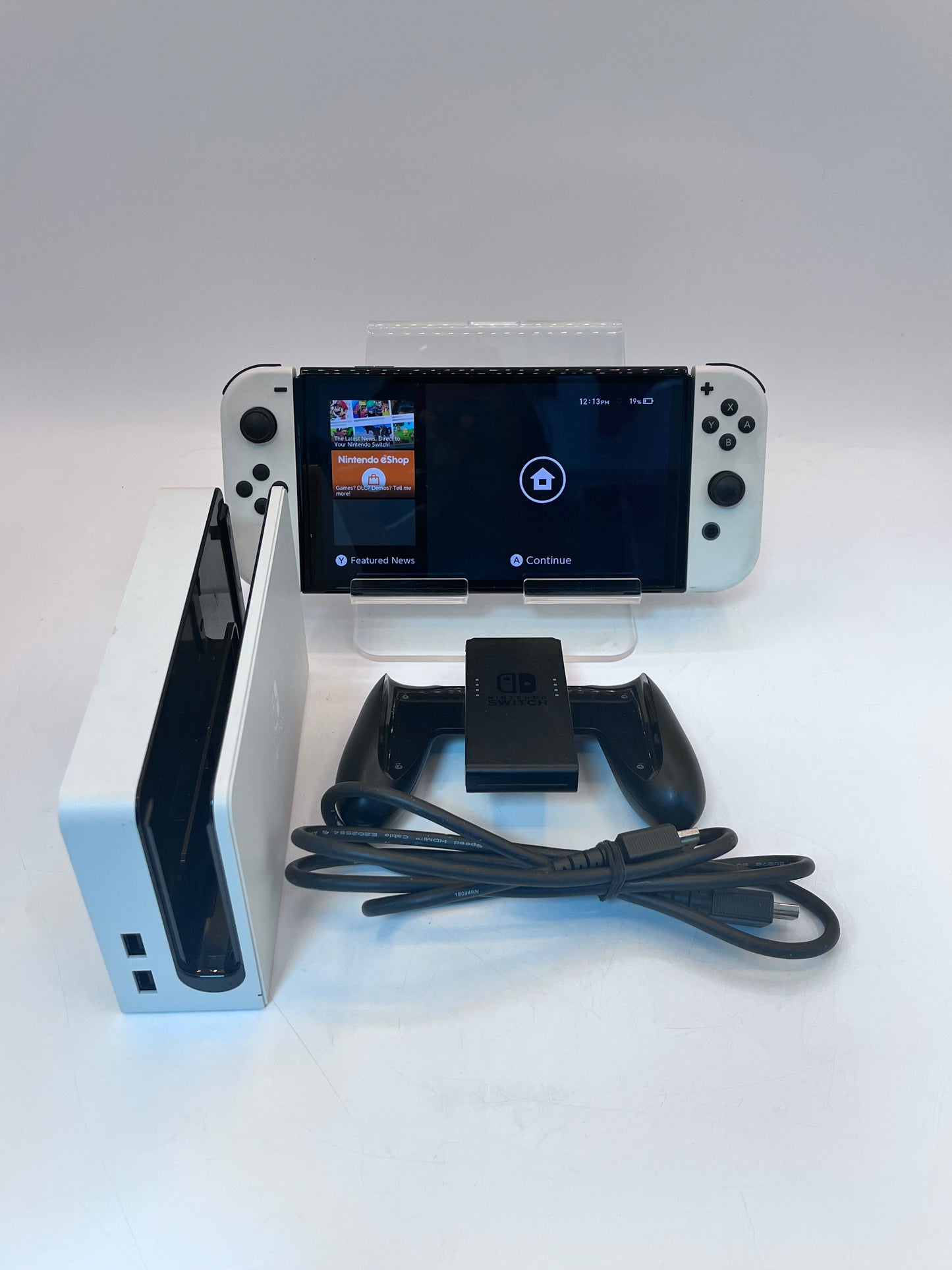 Nintendo Switch OLED (HEG-001) 2021 64GB Joycons - White