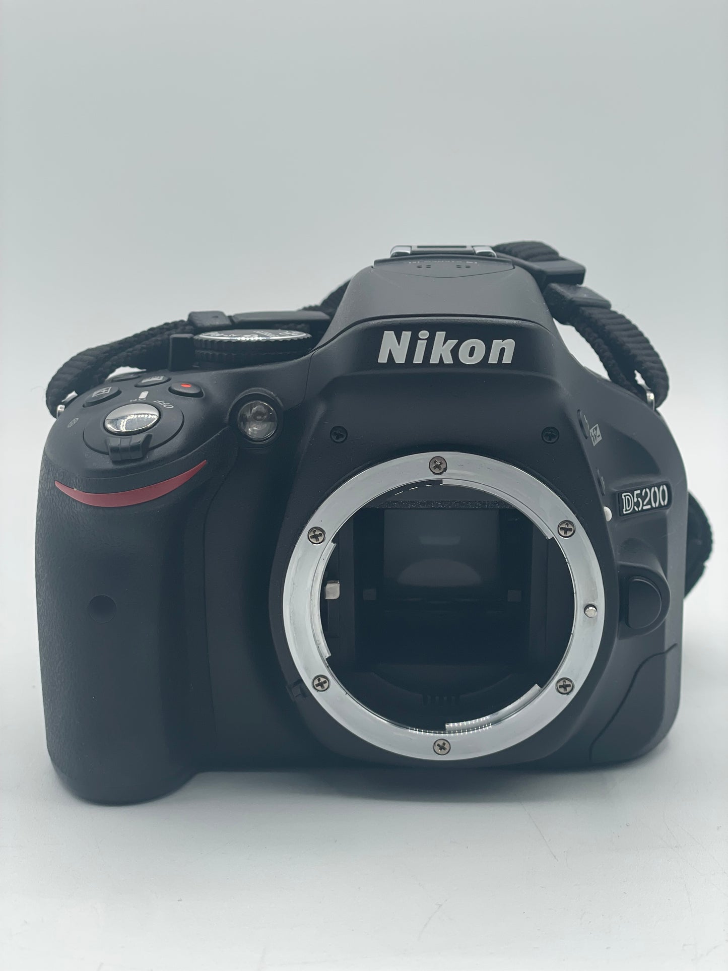 Nikon D5200 24.1MP Digital SLR Camera Body & AF-S NIKKOR 18-55MM Lens TESTED