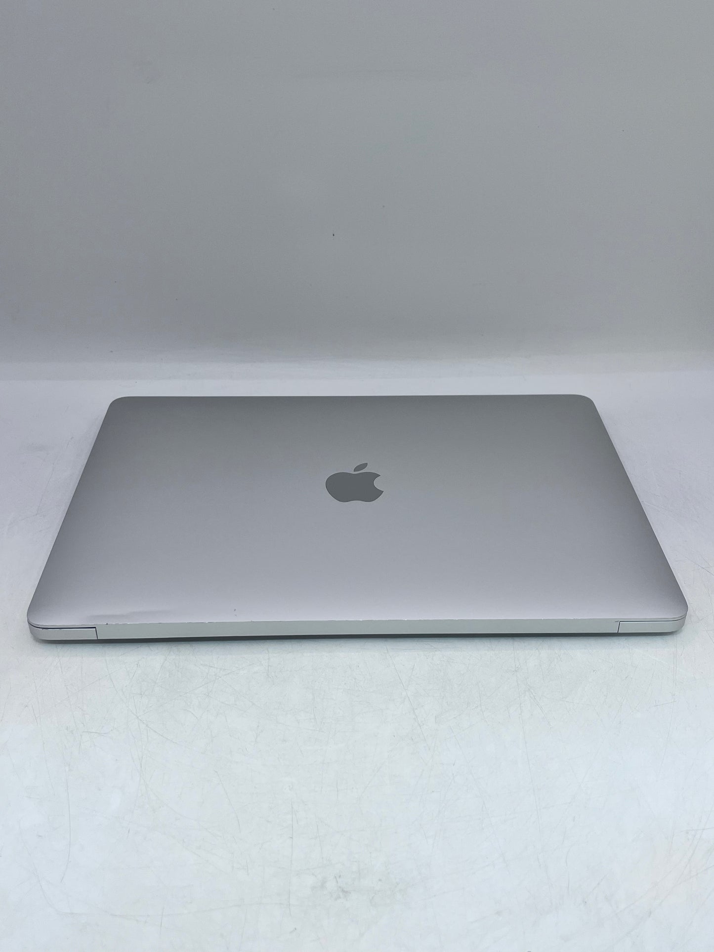 Apple MacBook Air Retina A2179 MWTJ2LL/A 2020 Intel i3 8GB  256GB - Silver READ