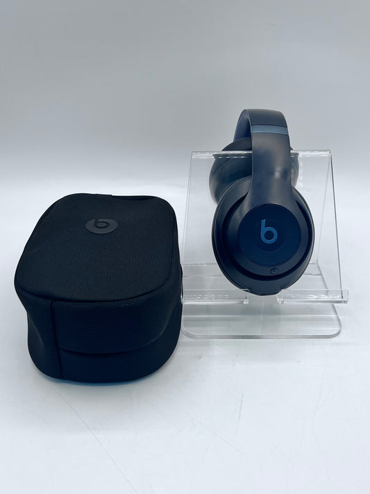 Beats Studio Pro Headphones with Carrying Case - Blue