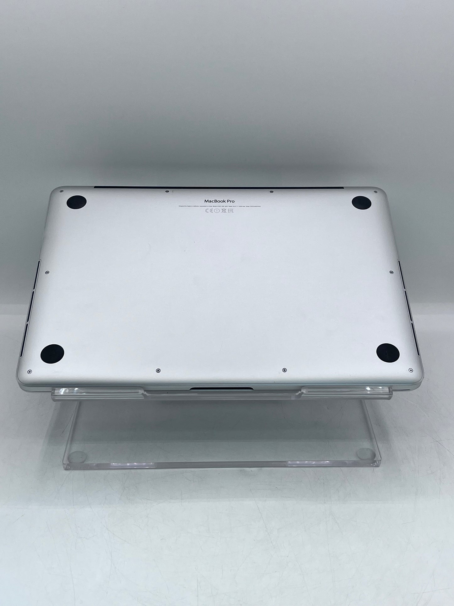 Apple MacBook Pro A1502 MF839AB/A 13" 8GB RAM 128GB (2015) - Space Gray Arabic Keyboard
