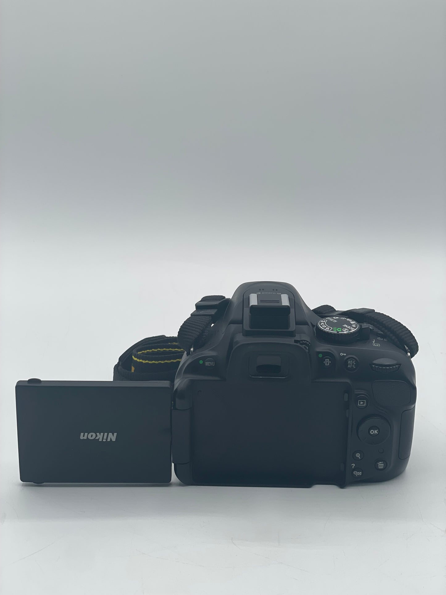 Nikon D5200 24.1MP Digital SLR Camera Body & AF-S NIKKOR 18-55MM Lens TESTED