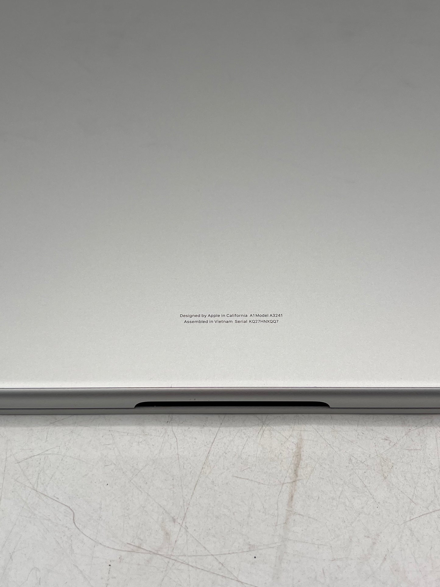 2024 Apple MacBook Air 15" 16GB 256GB A3241 MW1G3LL/A Silver 76 Cycle Count