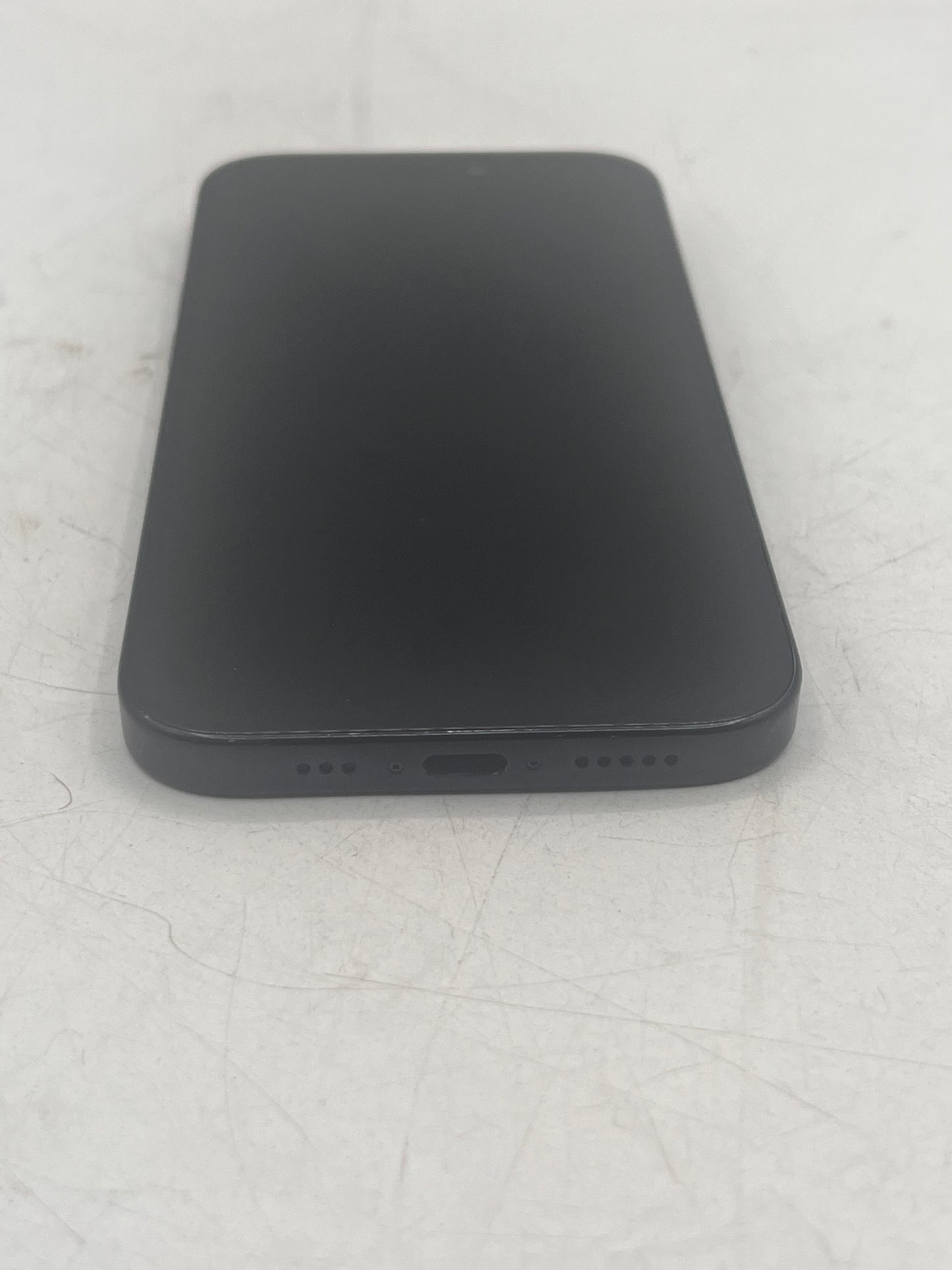 Unlocked Apple iPhone 15 MTLV3LL/A A2846 128GB Black 87% BATT