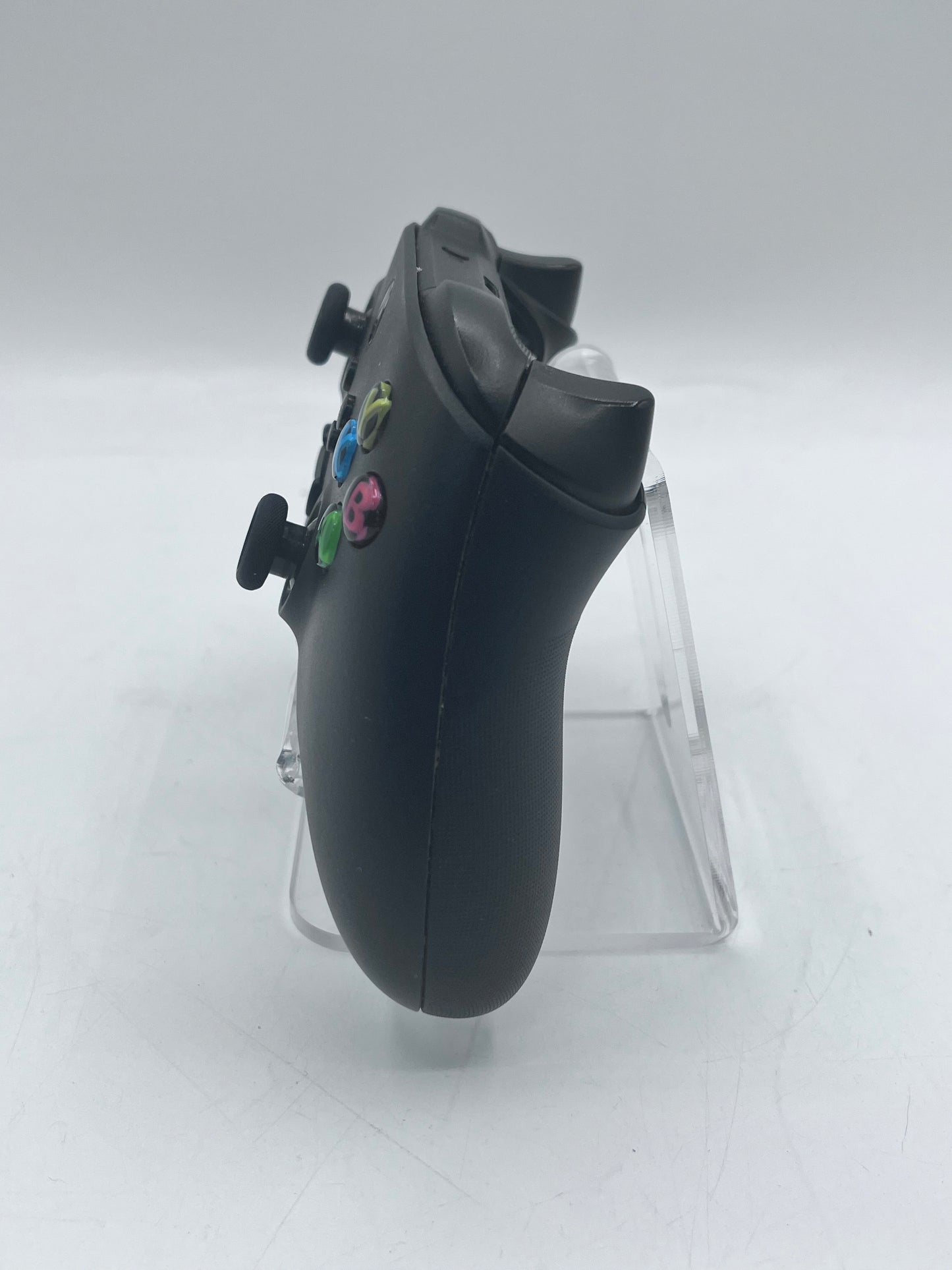 Microsoft Xbox Series X (1882) 2020 1TB with Cords and Controller Free Shipping
