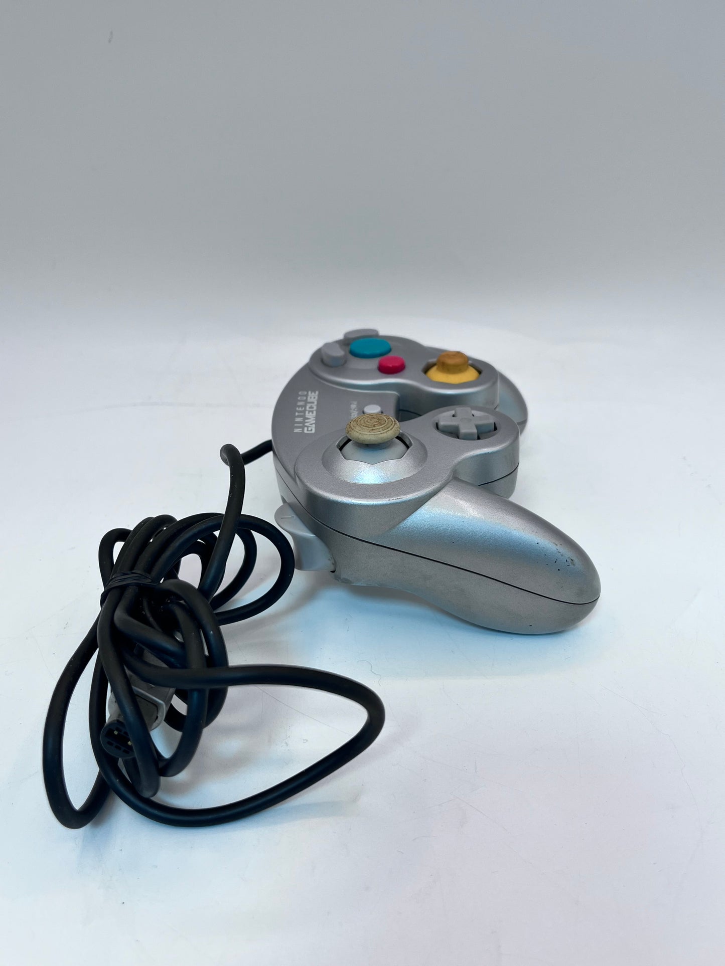 Nintendo Gamecube Platinum Silver DOL-101 - Tested & Working with Cables and 2 OEM controllers