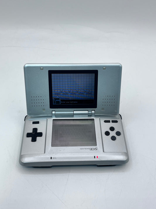 Nintendo 3DS NTR-001 (2011) Silver