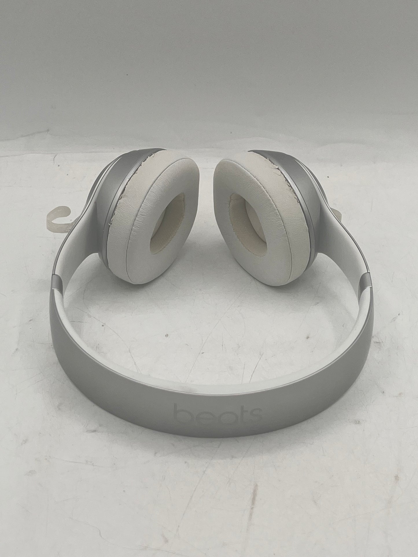 Beats Solo 2 B0534   Wired Headphones - White