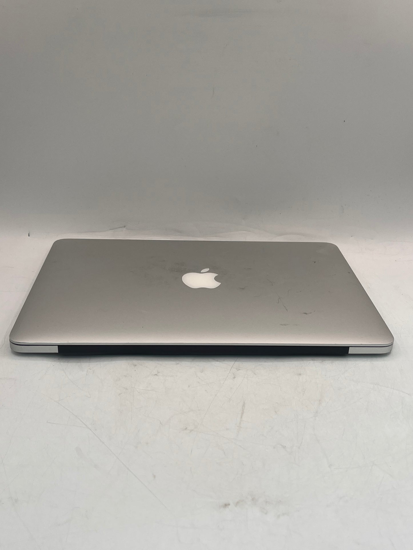 2015 Apple MacBook Pro 13" A1502 Core i5 8GB 256GB Silver - BAD BATT & NO OS
