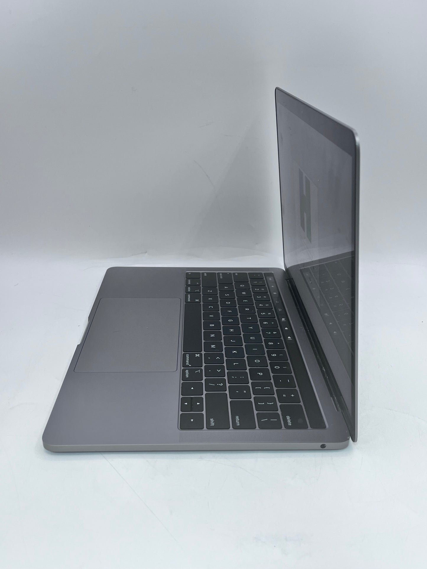 Apple MacBook Pro 13" A2159 512GB 16GB 2019 - Space Gray REMOTELY MANAGED