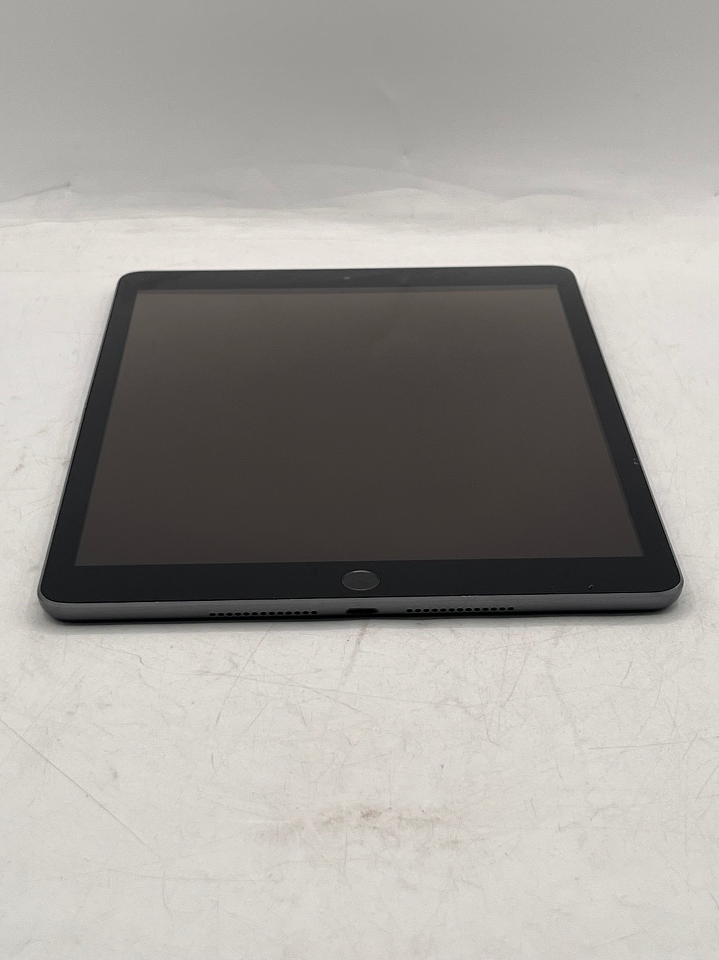 Apple iPad 8th Gen A2270 MYL92LL/A 32GB Wi-Fi Only Black Tablet