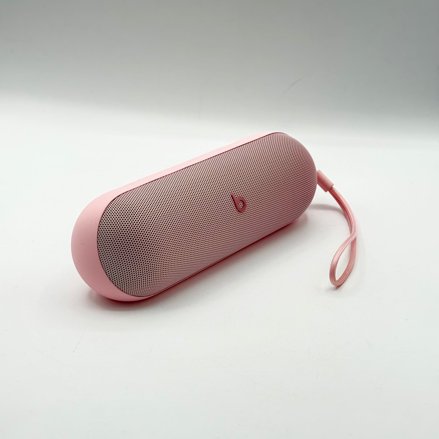 Beats Pill Bluetooth Speaker A3211 Pink Excellent Condition