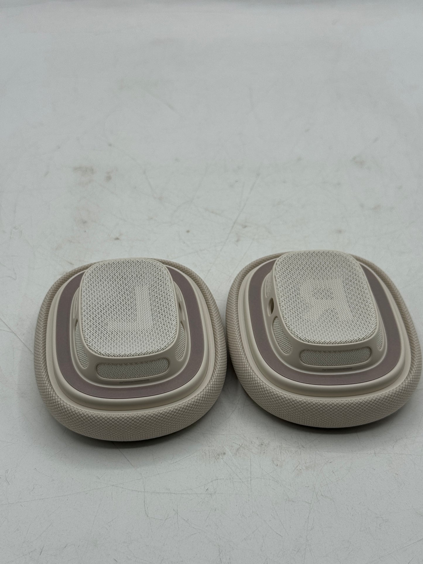 Apple AirPods Max 2 Starlight A3454 MHWL4AM/A MINT Condition Free Shipping