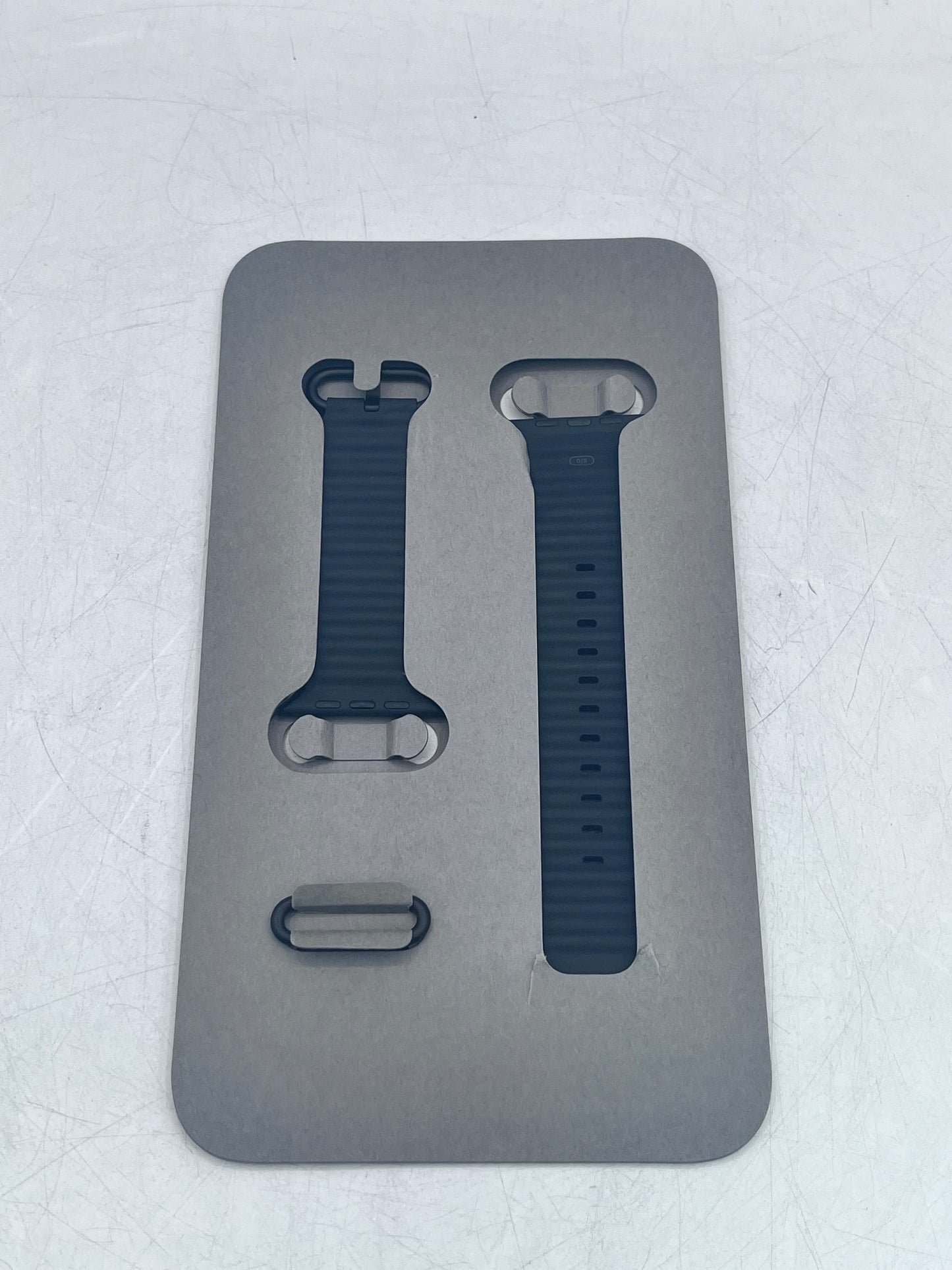 Apple Watch Ultra 2 49mm Black Titanium Black Ocean Band A2986 MX4P3LW/A