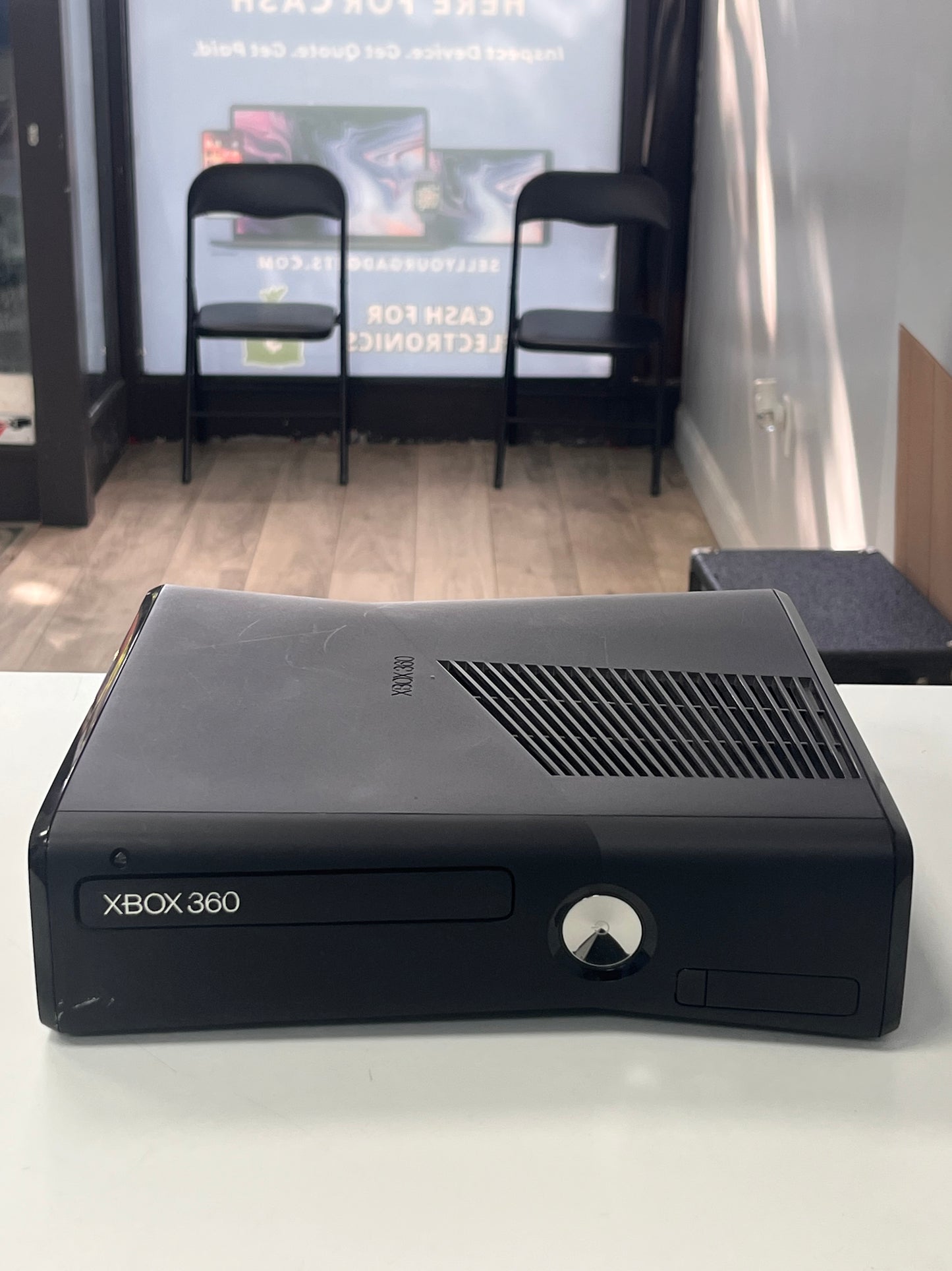 Microsoft Xbox 360 S (1439) 2010 Black 4GB Video Game System
