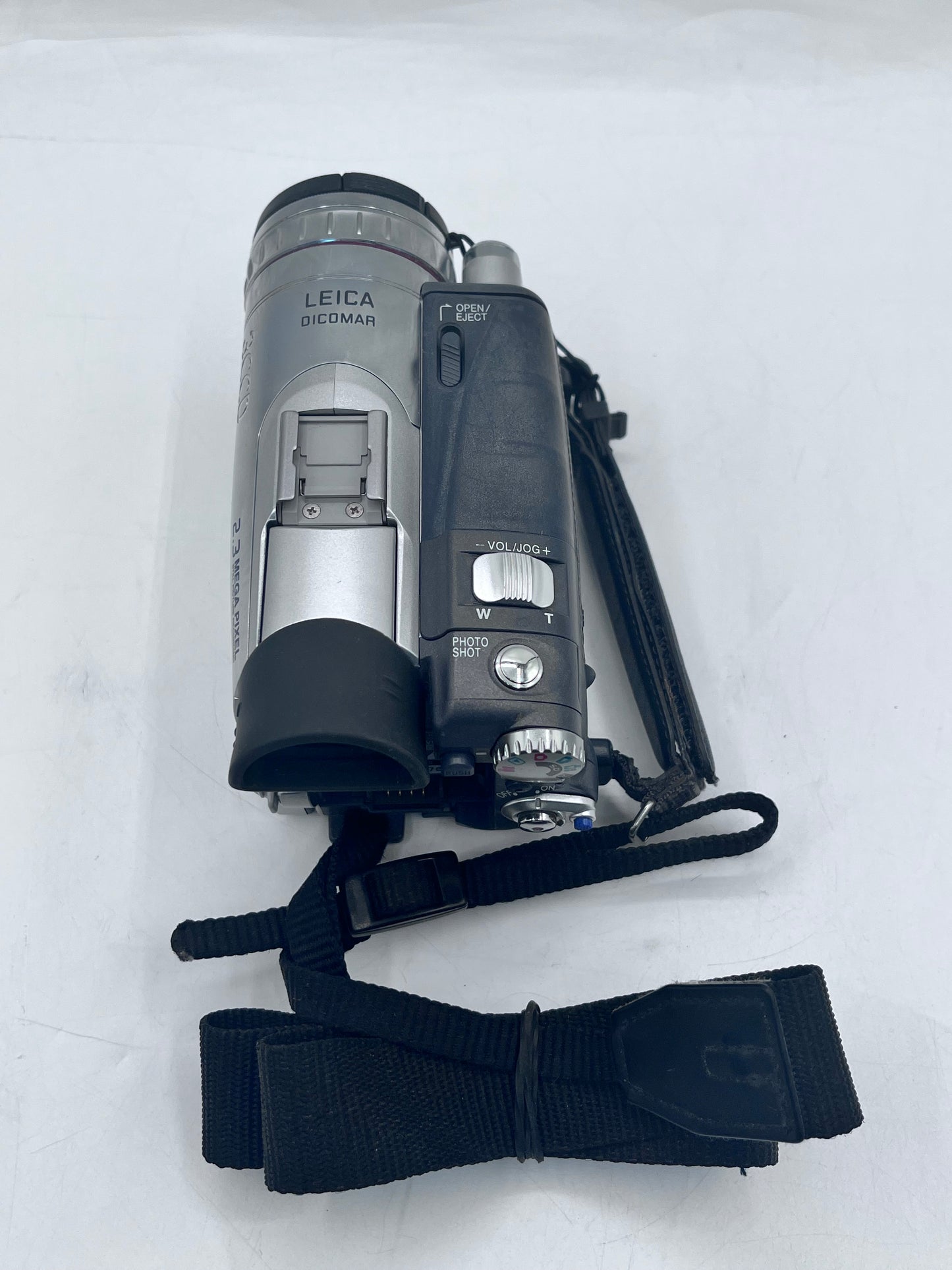 Panasonic 3CCD GS200 Camcorder - Silver