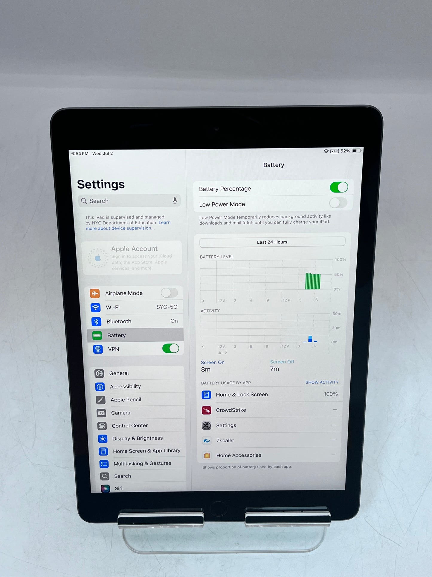 WiFi Only Apple iPad (8th Gen) 128GB - A2270 MYLD2LL/A 2020 - Space Gray READ