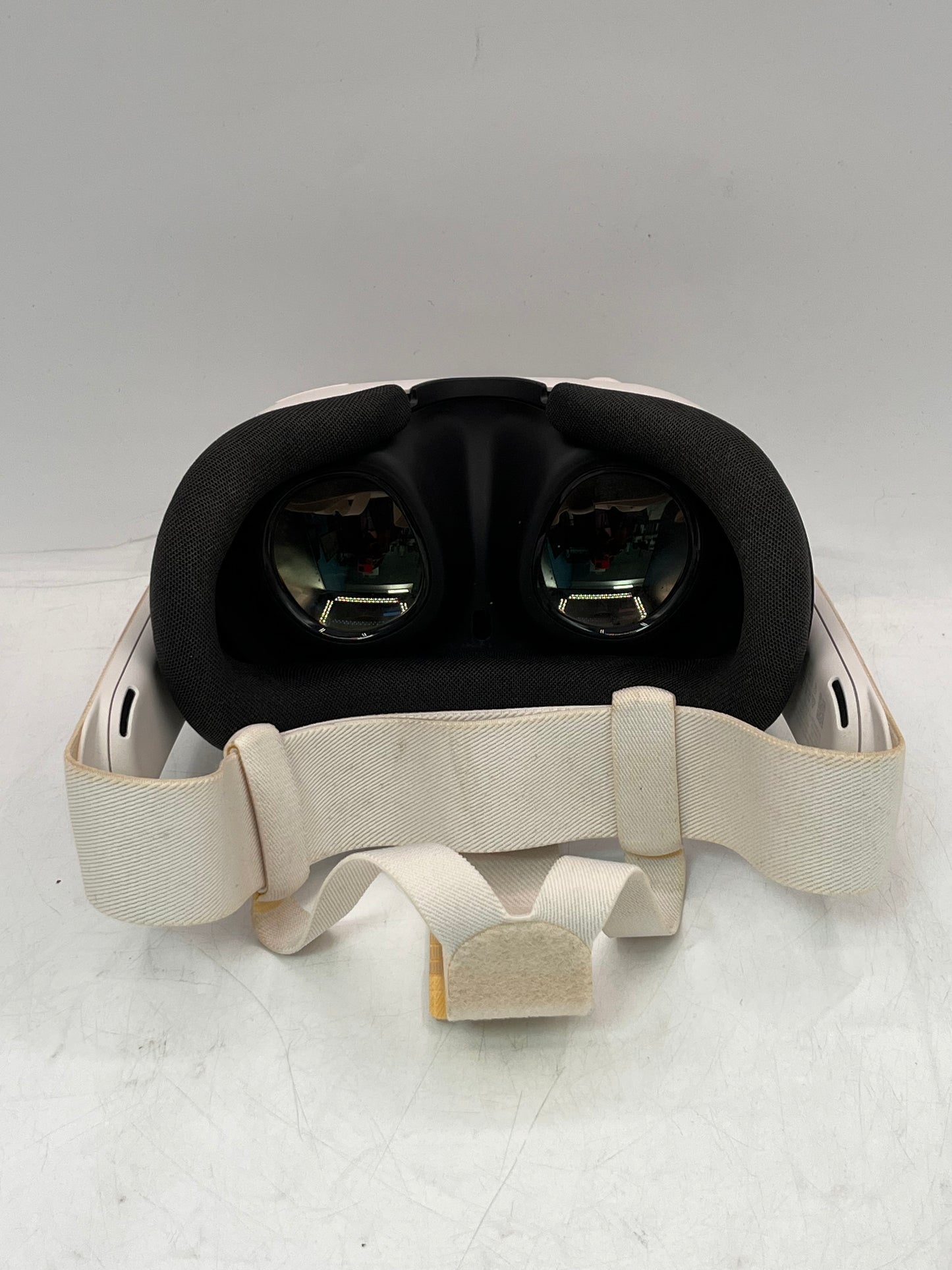 Oculus Quest 3S 512GB Video Game System - White Tested Free Shipping