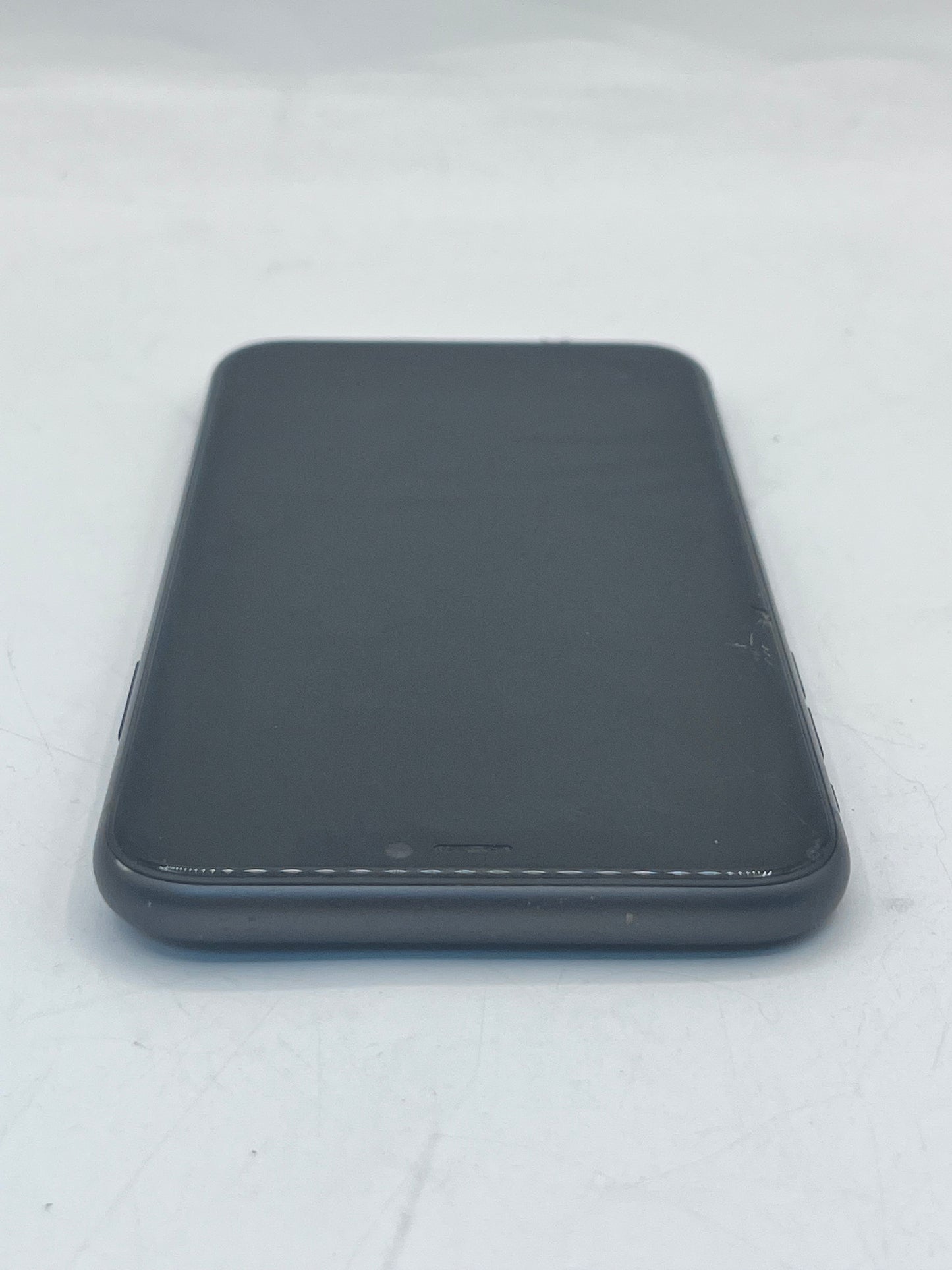Unlocked Apple iPhone 11 A2111 MH953LL/A 6.1" 128GB - Black 73% BH