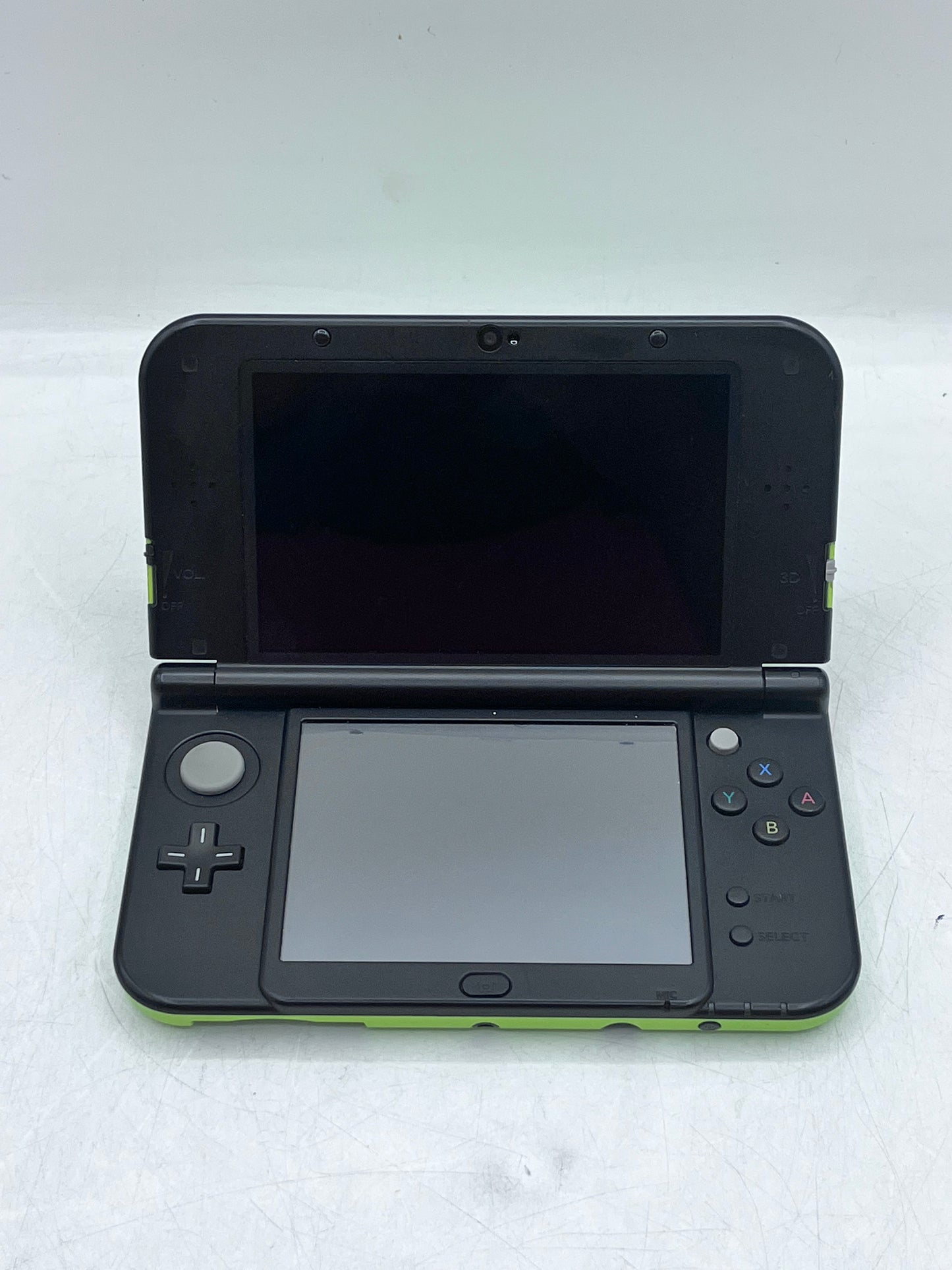Nintendo New 3DS XL Special Edition Console - Lime Green