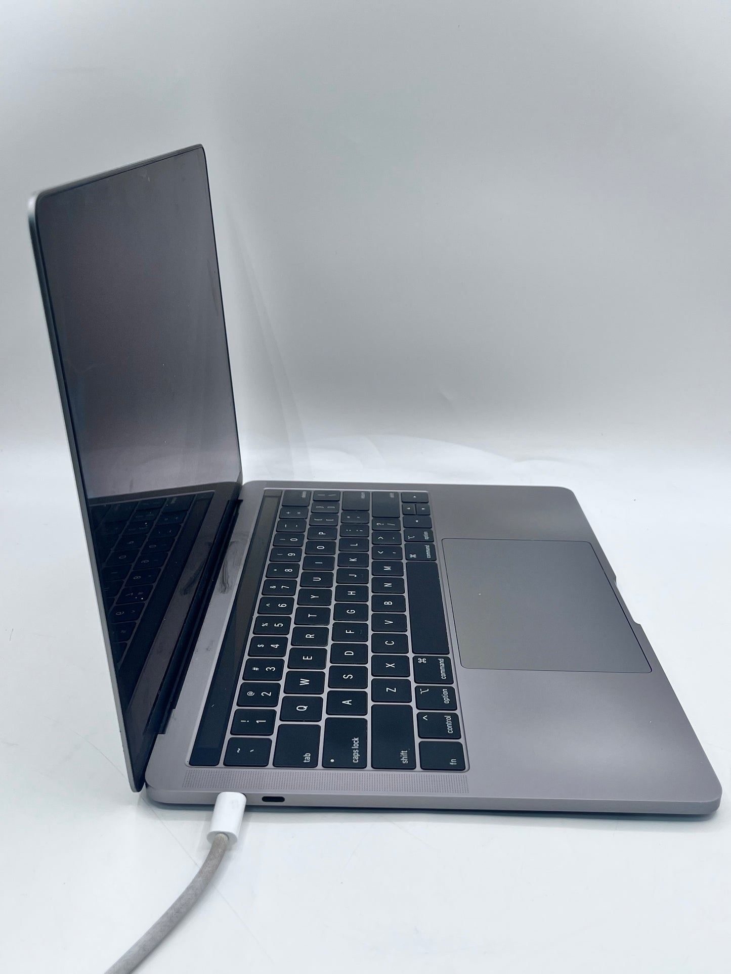 Apple MacBook Pro 13" A1989 128GB 8GB 2018 - Space Gray